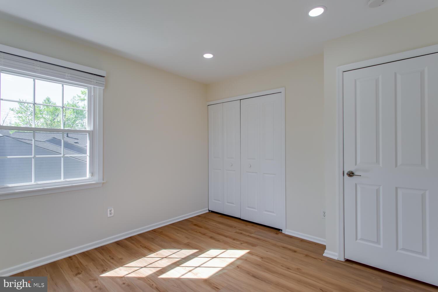 TALISMAN COURT - Residential Lease