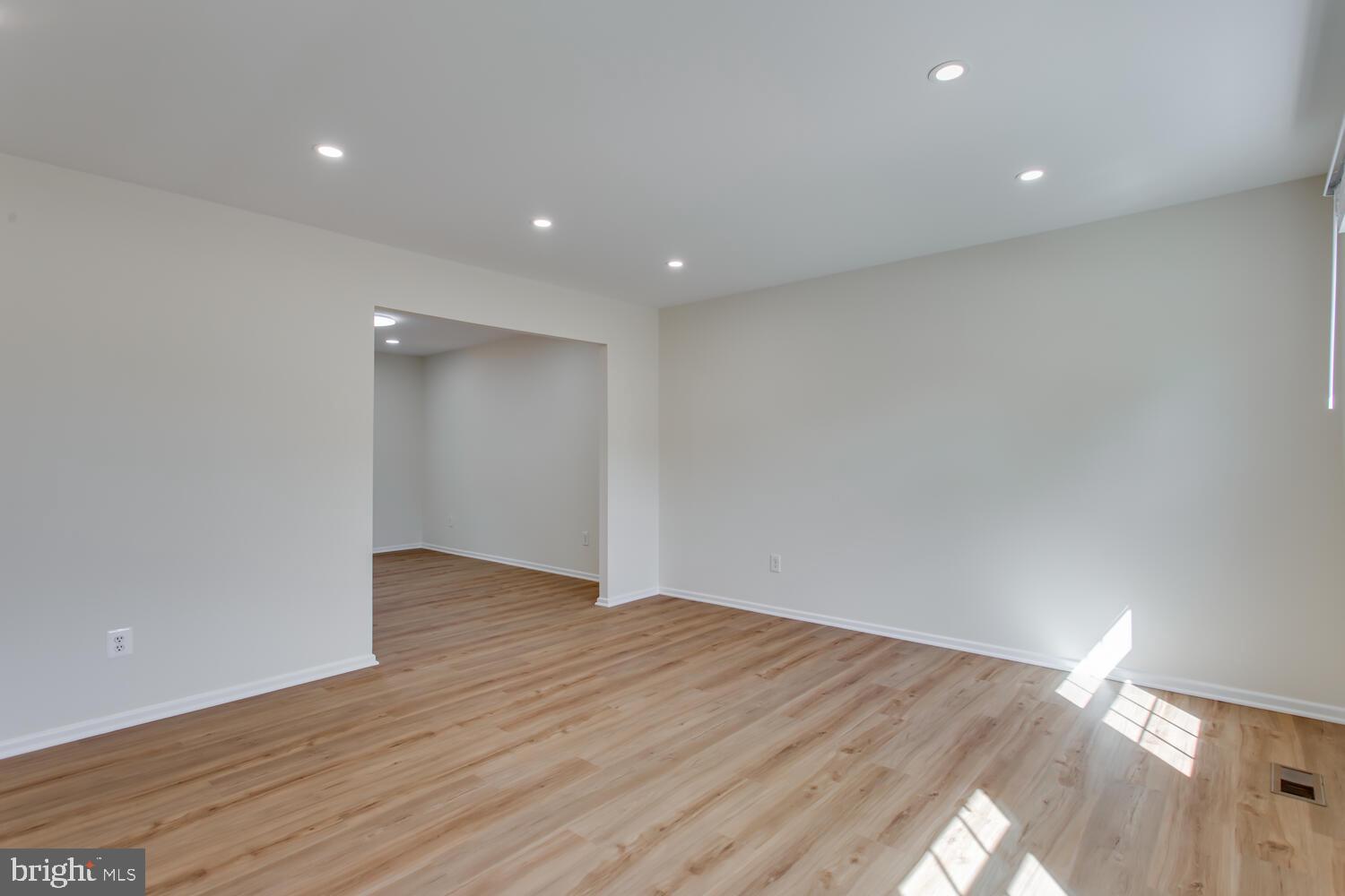 TALISMAN COURT - Residential Lease