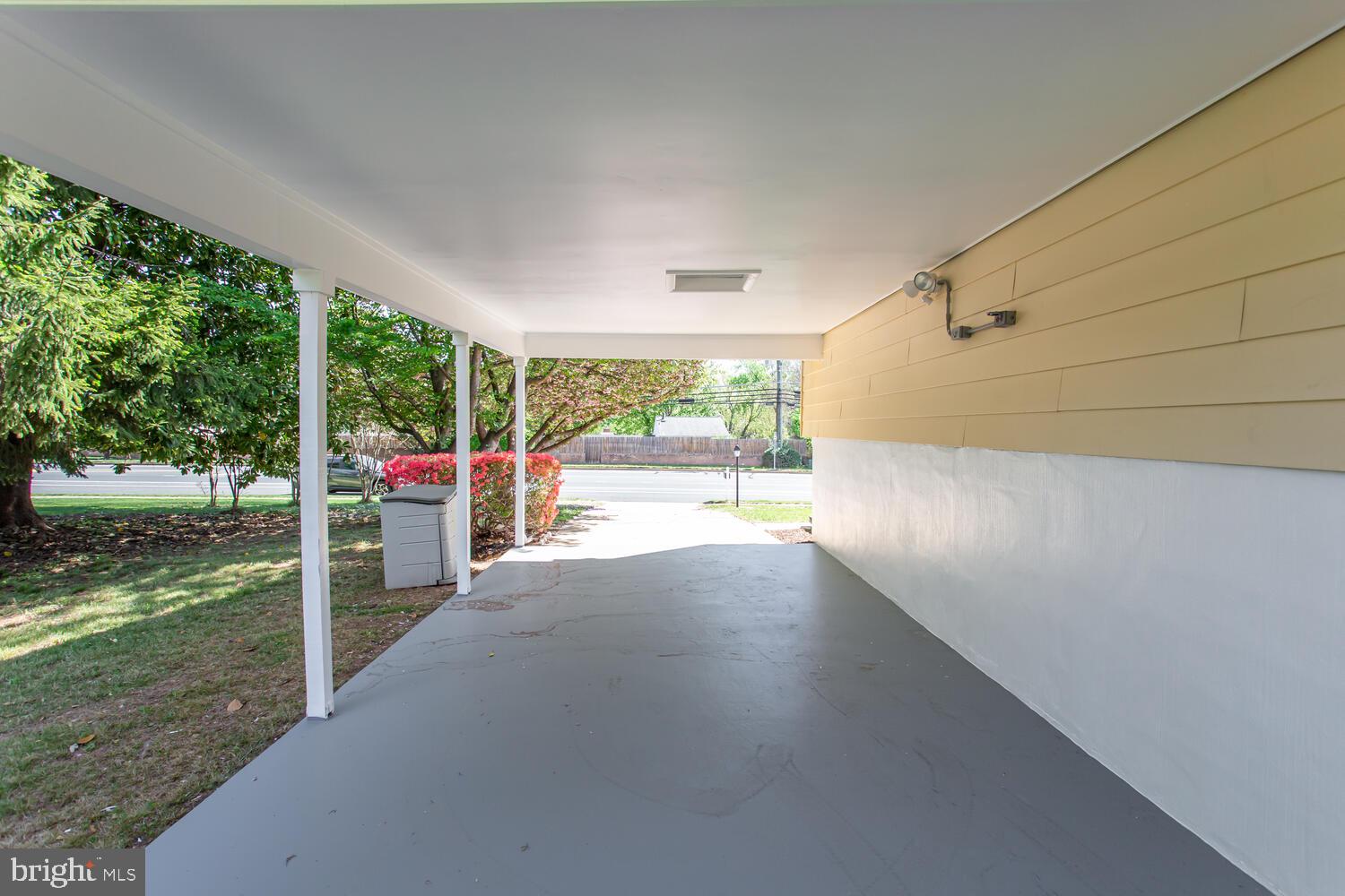 TALISMAN COURT - Residential Lease