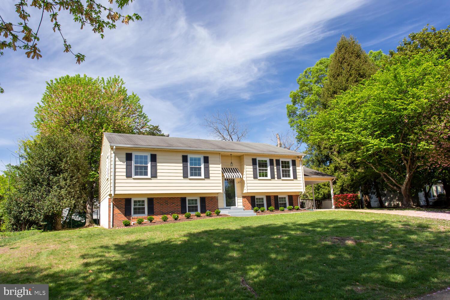 TALISMAN COURT - Residential Lease