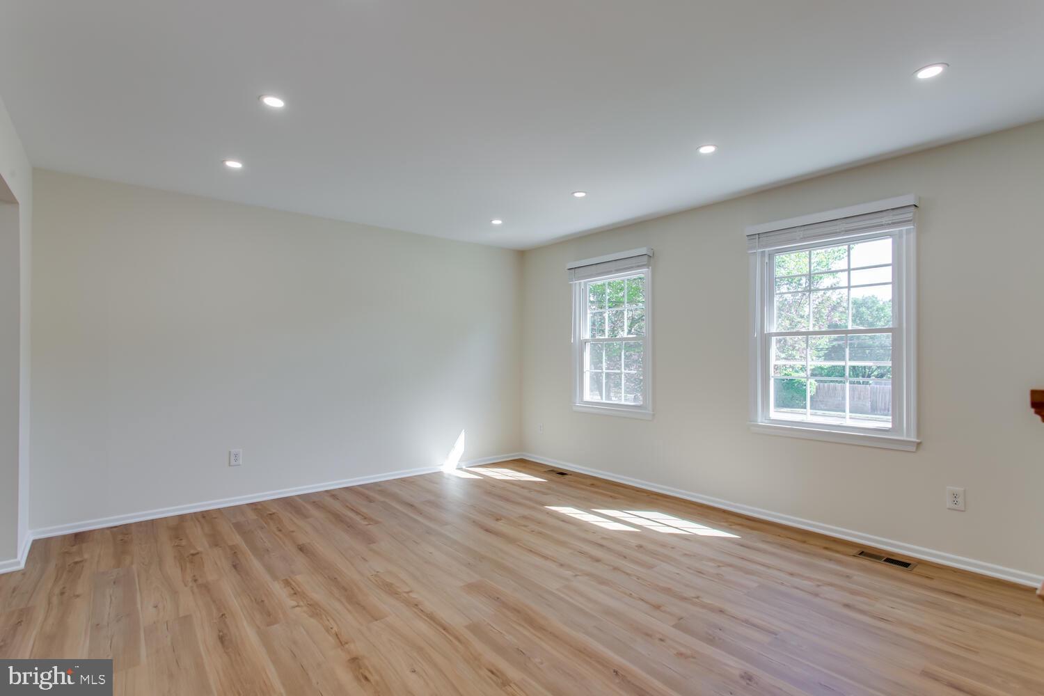 TALISMAN COURT - Residential Lease