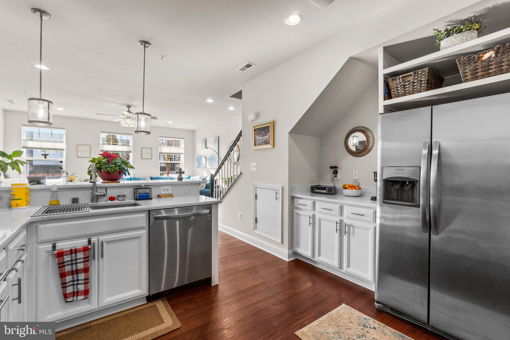 WESTVIEW SOUTH - Residential