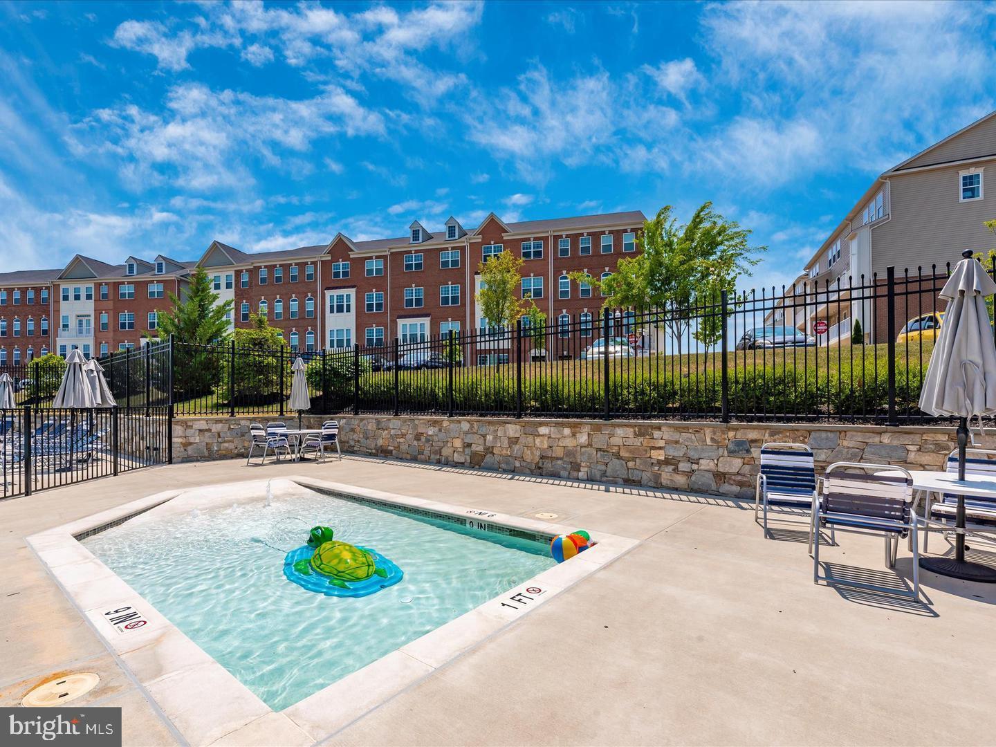 WESTVIEW SOUTH - Residential