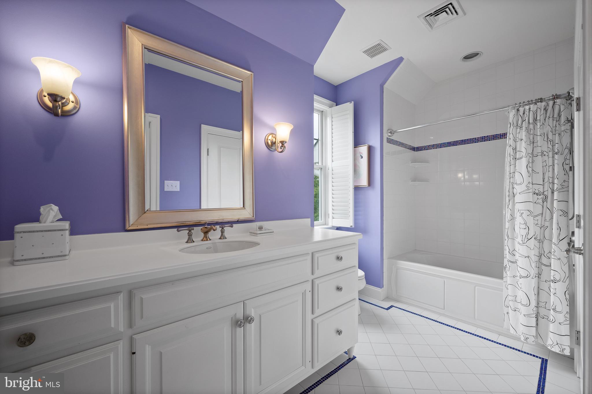 HIGHLANDS AT CHARLES - Residential