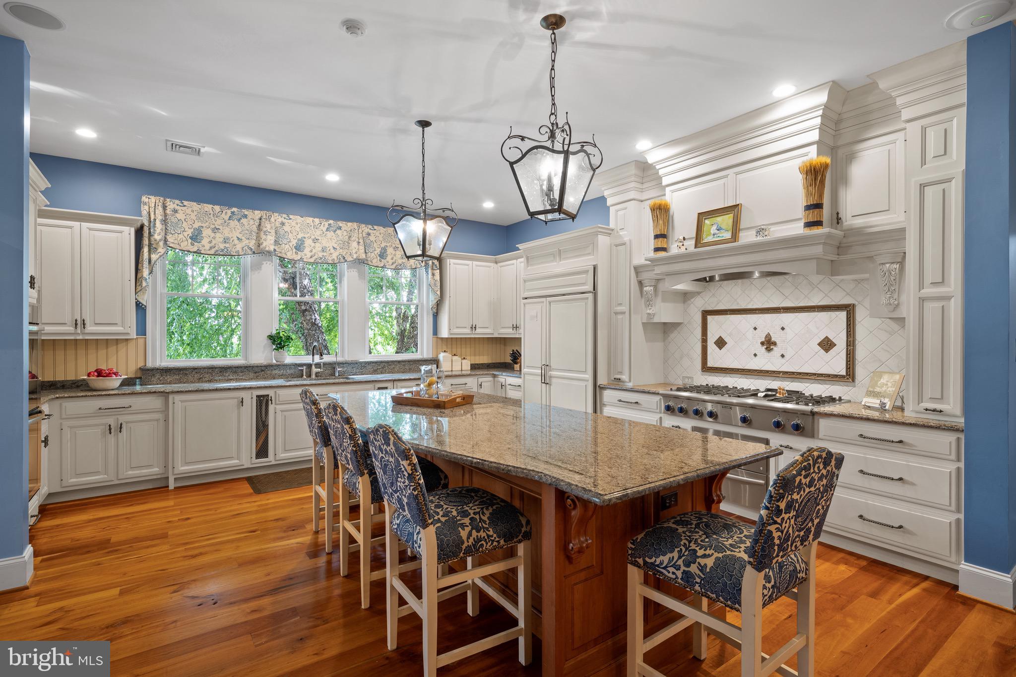 HIGHLANDS AT CHARLES - Residential