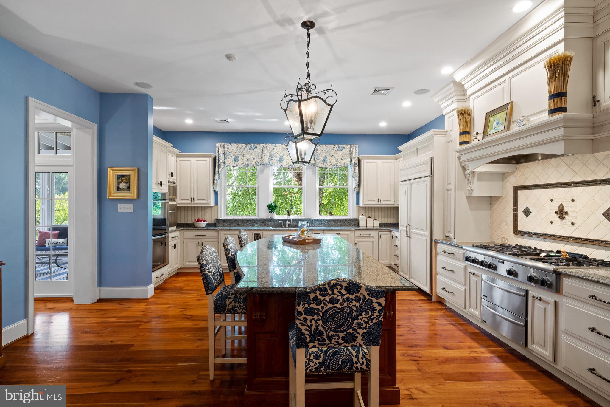 HIGHLANDS AT CHARLES - Residential