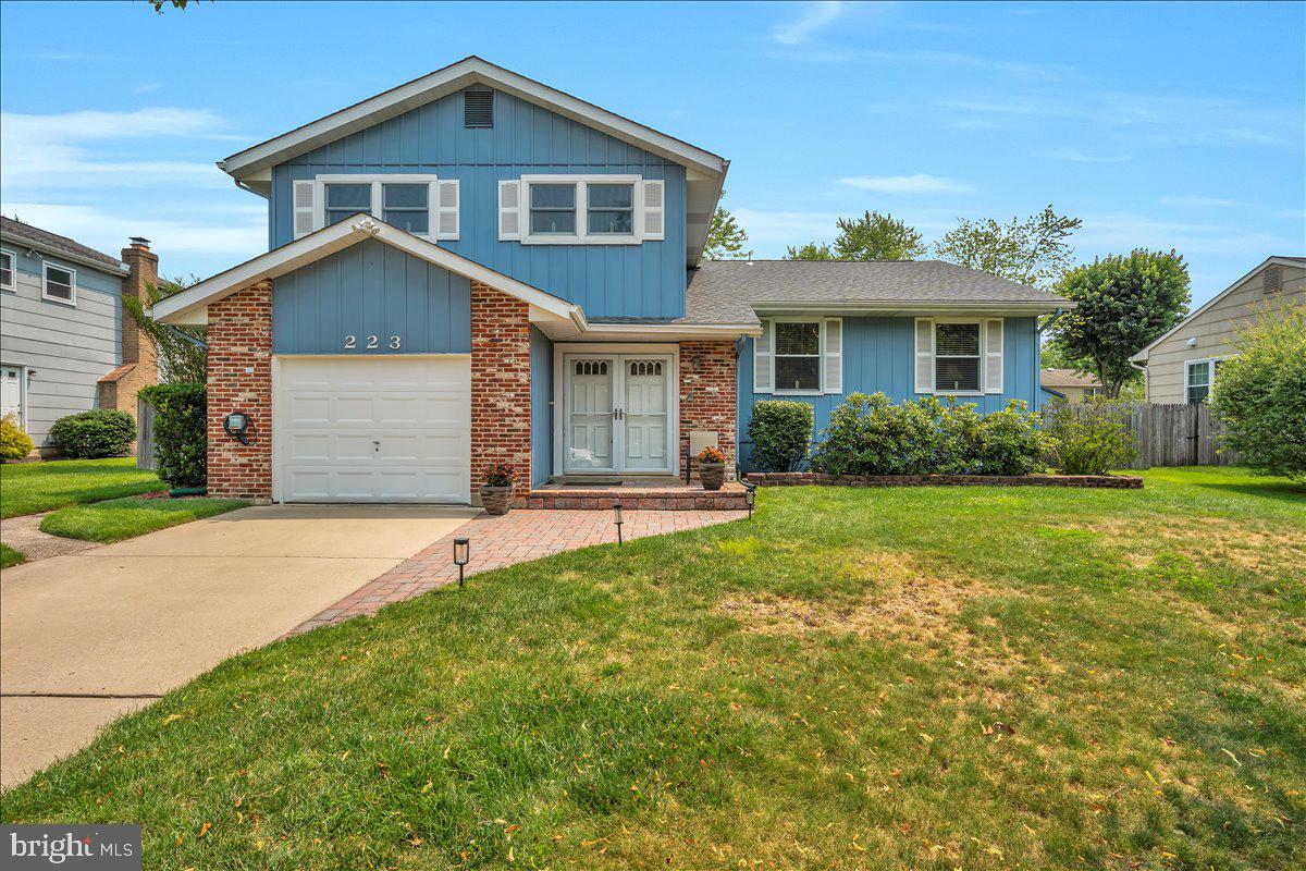 223 NATHANIEL AVENUE