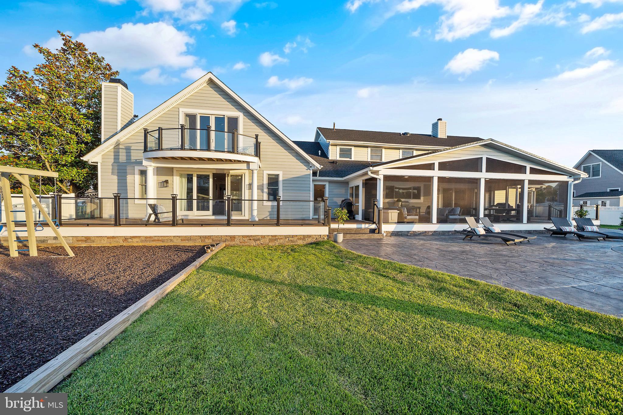 CAPTAINS HILL - Residential