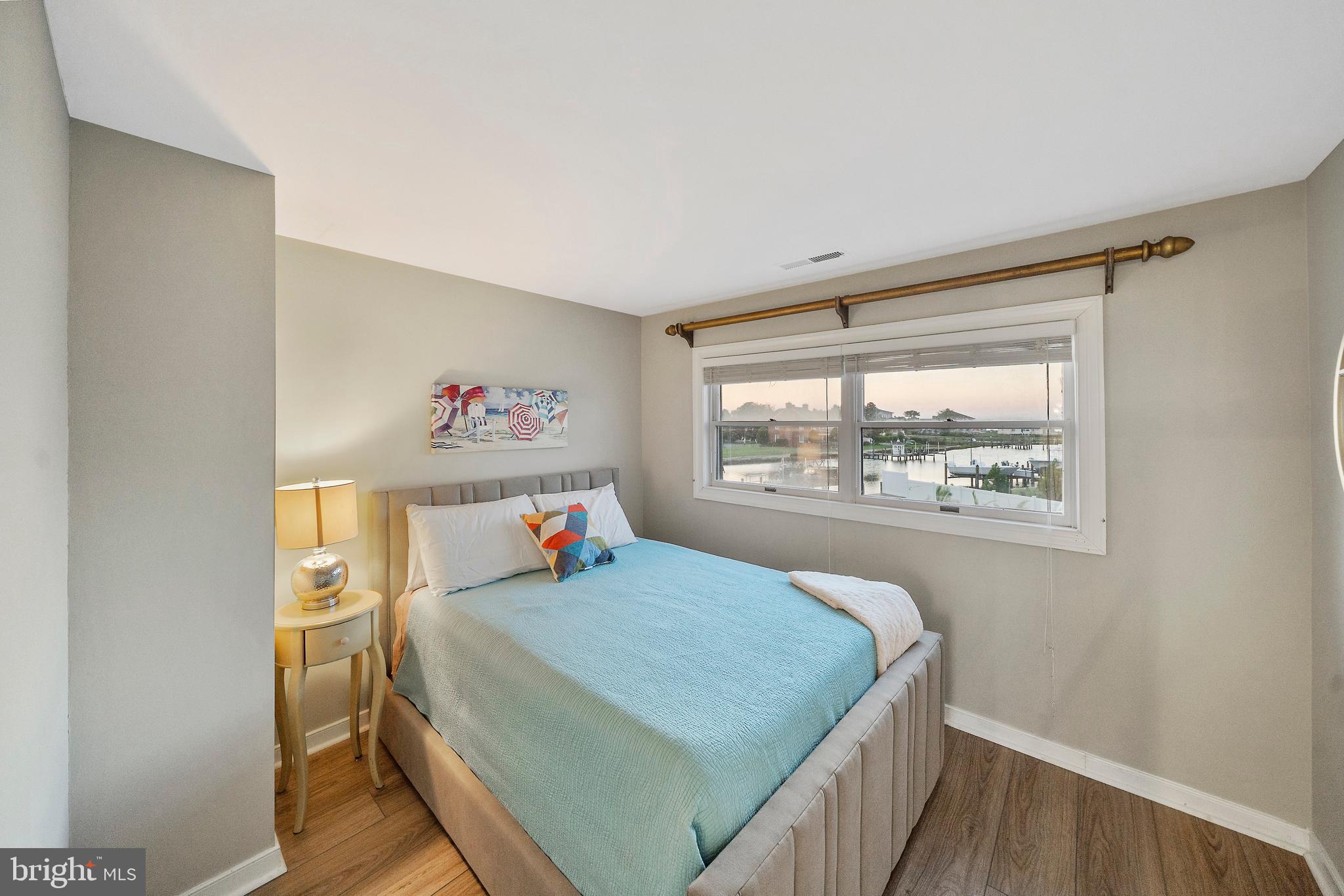 CAPTAINS HILL - Residential