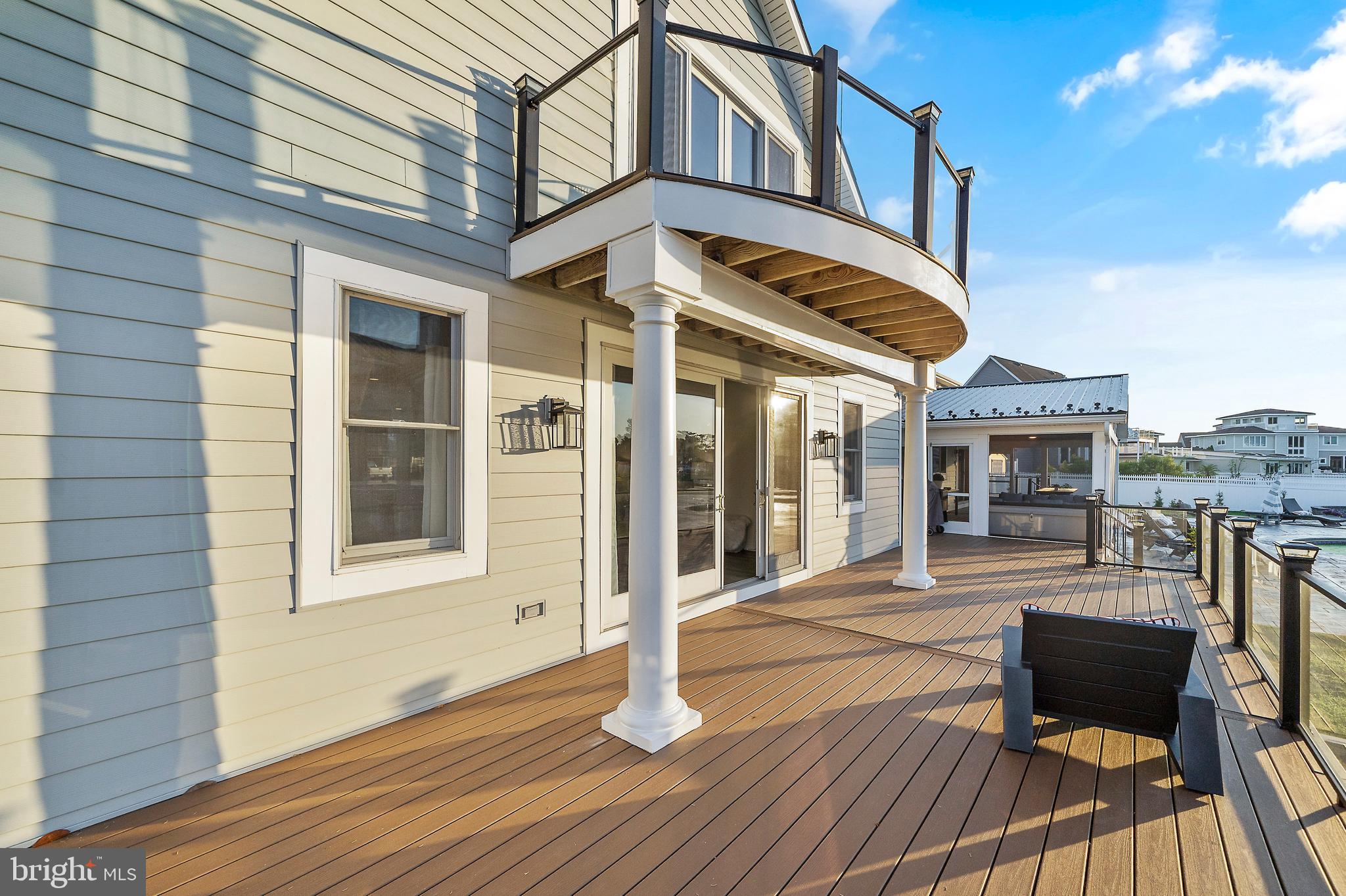 CAPTAINS HILL - Residential