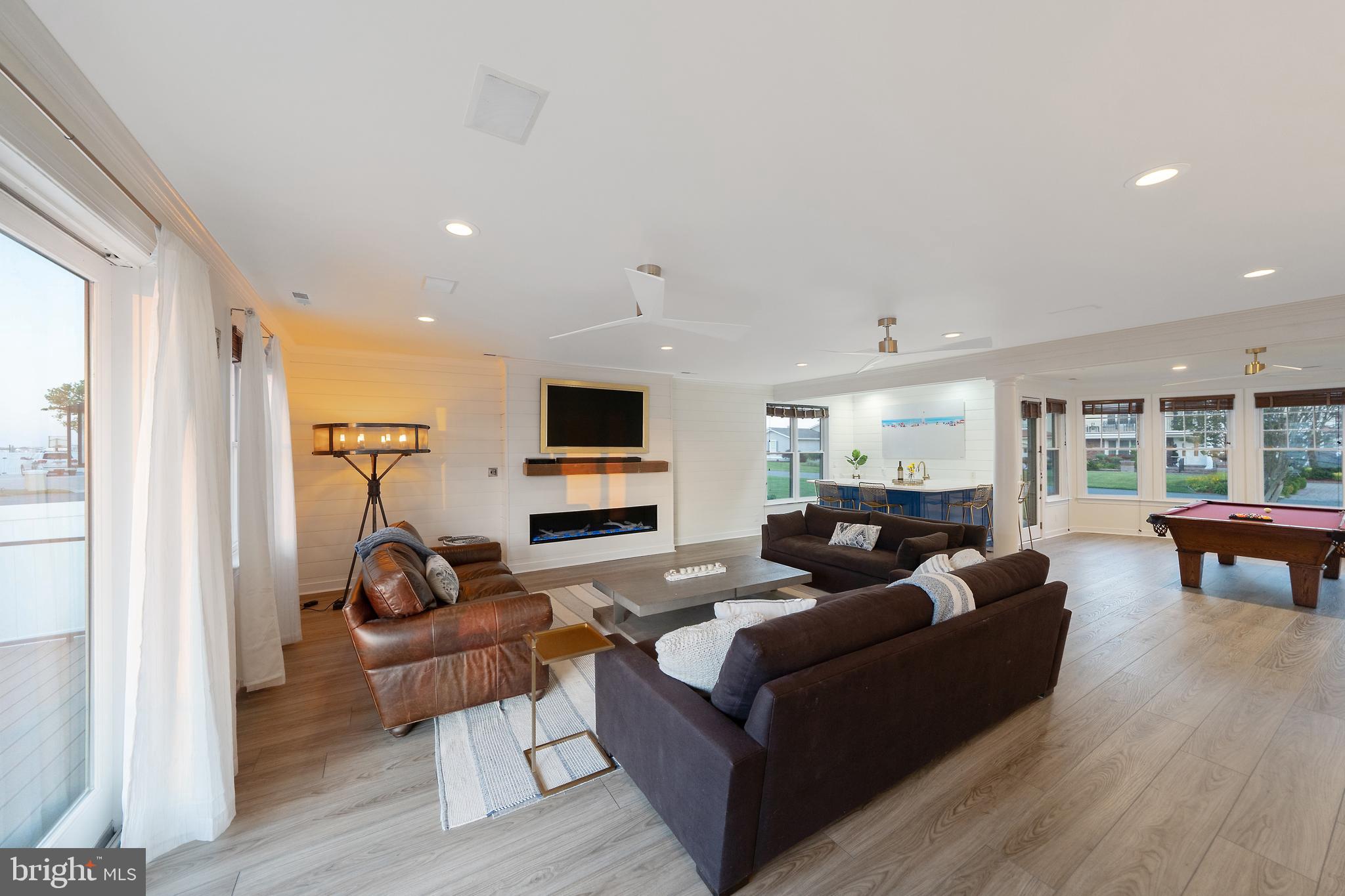 CAPTAINS HILL - Residential