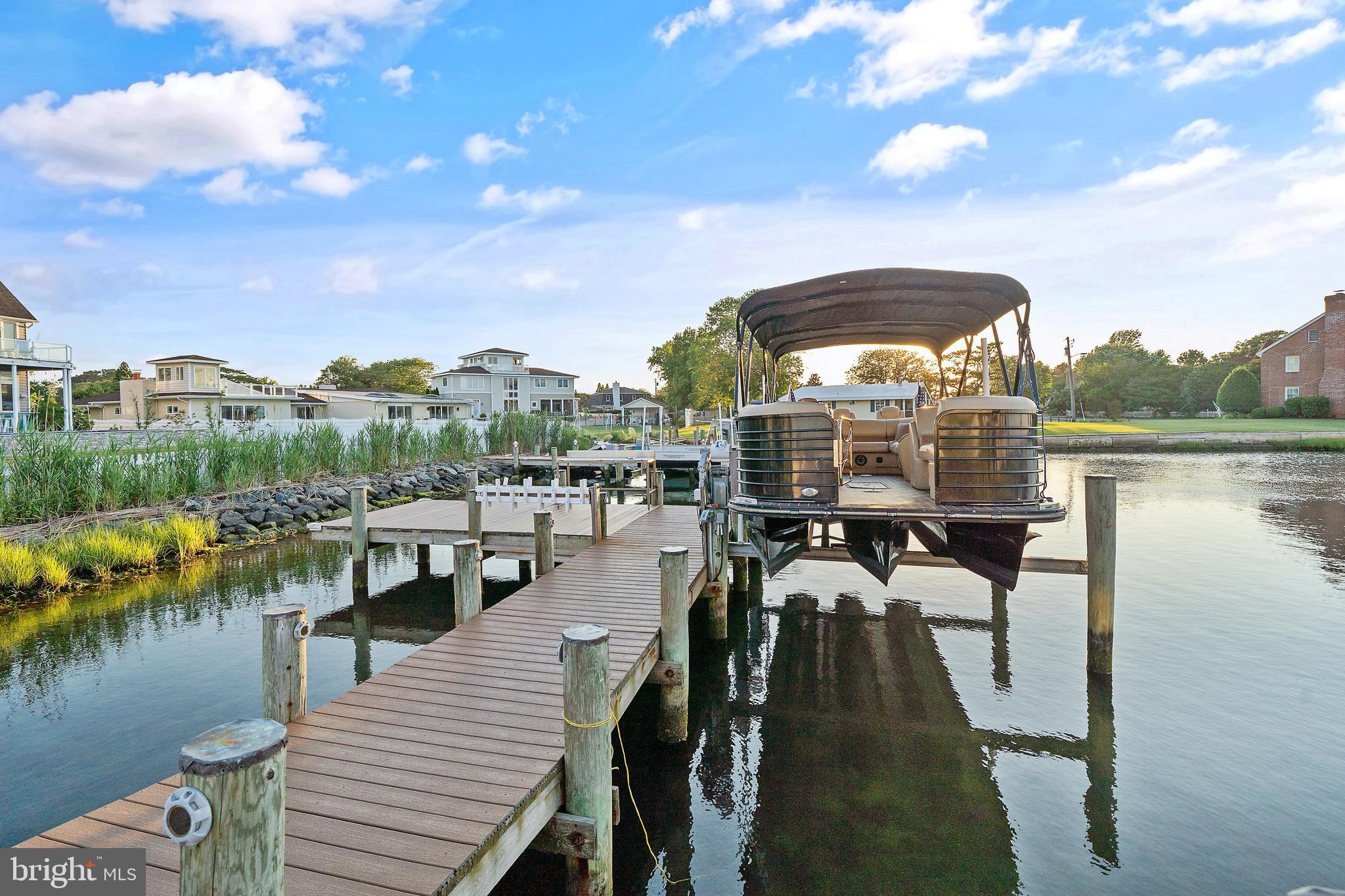 CAPTAINS HILL - Residential