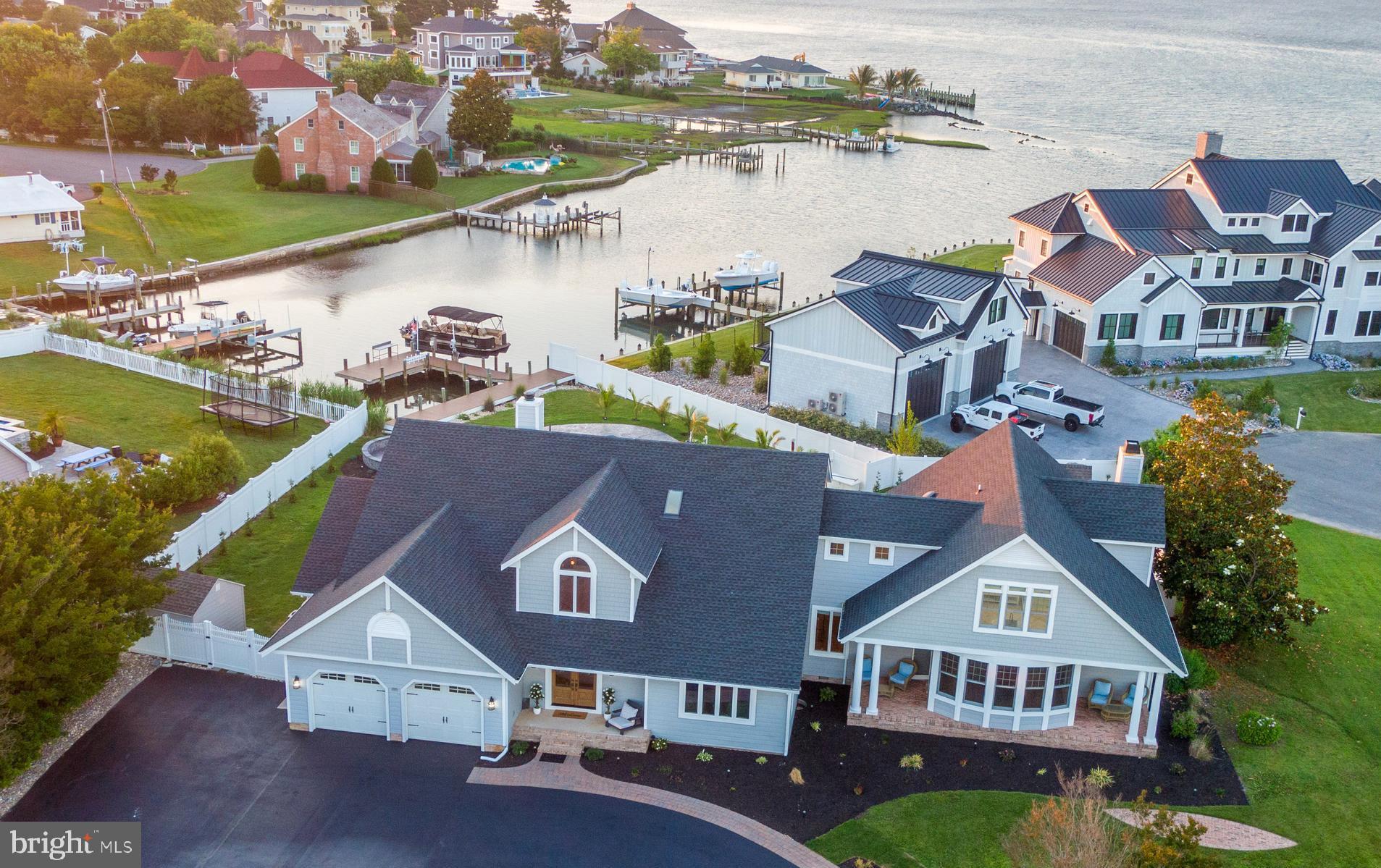 CAPTAINS HILL - Residential