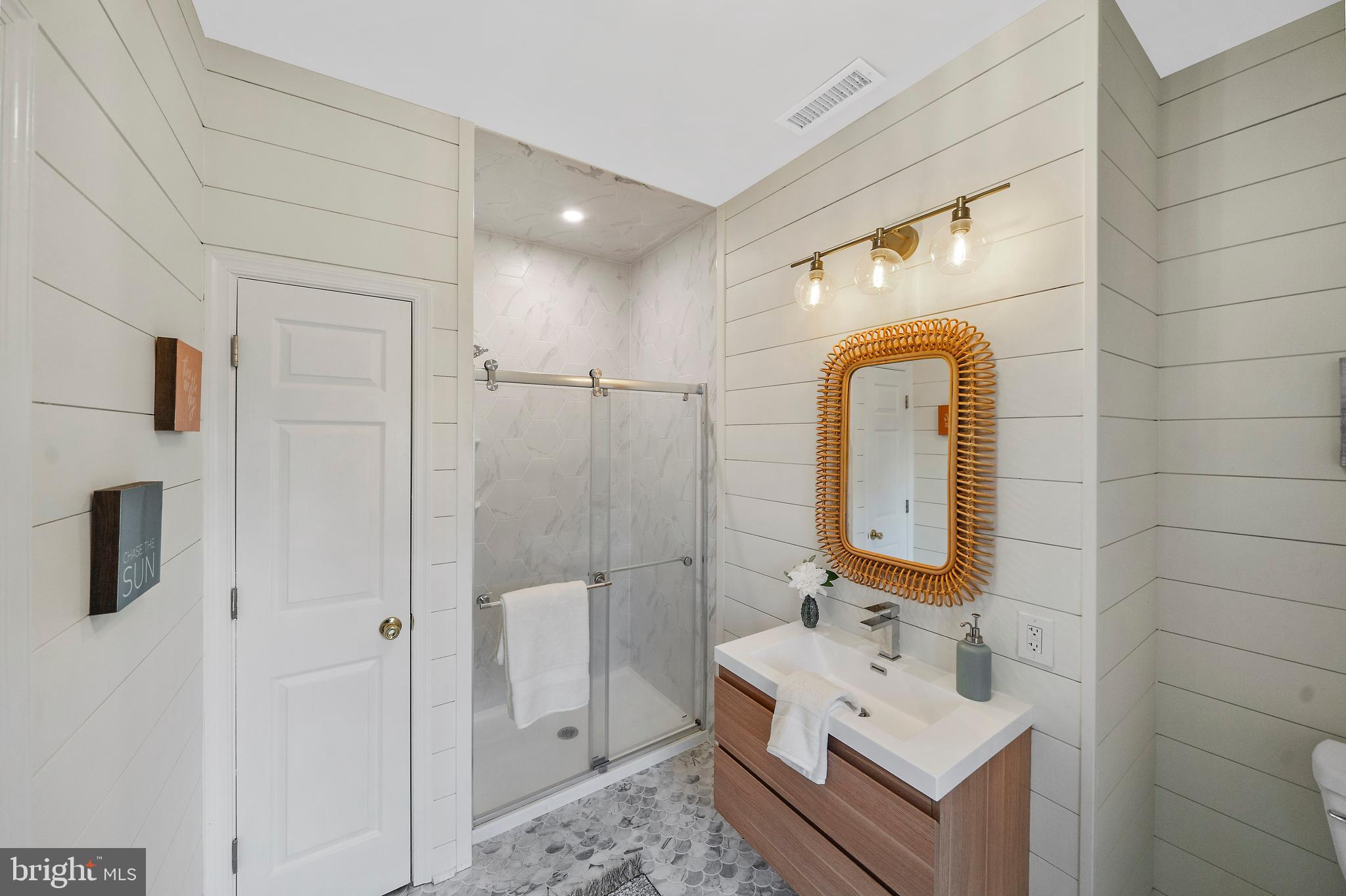 CAPTAINS HILL - Residential