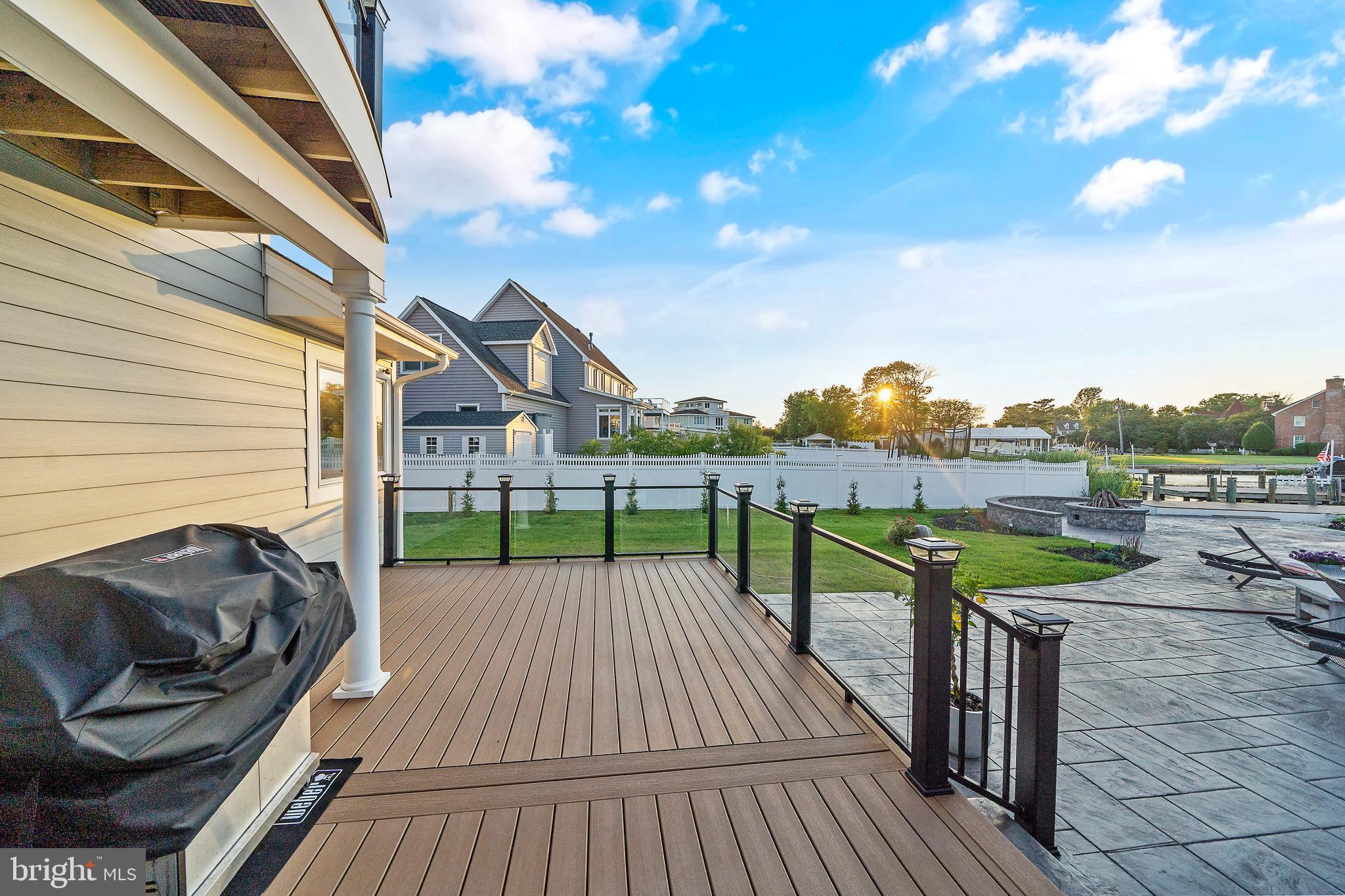 CAPTAINS HILL - Residential