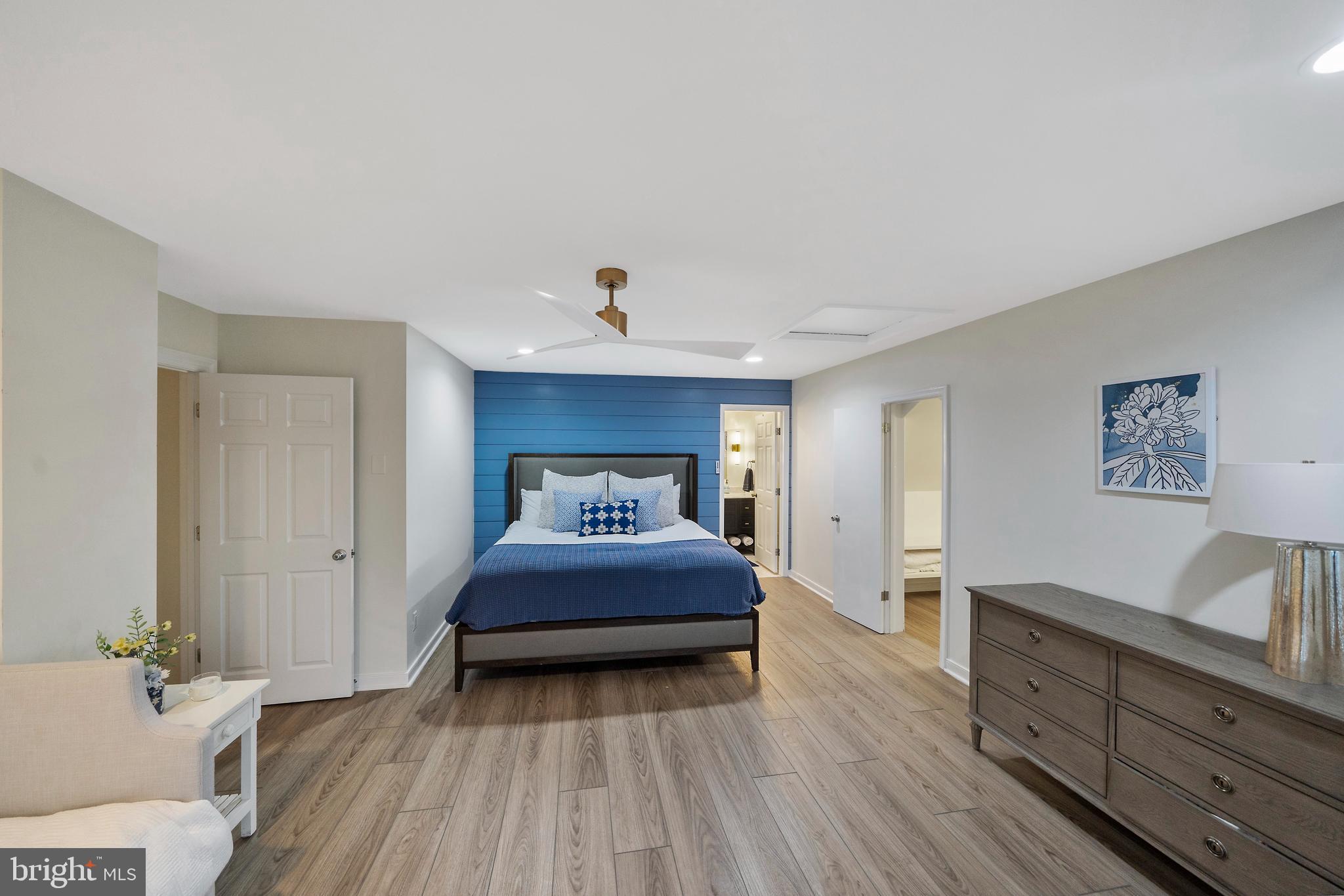 CAPTAINS HILL - Residential