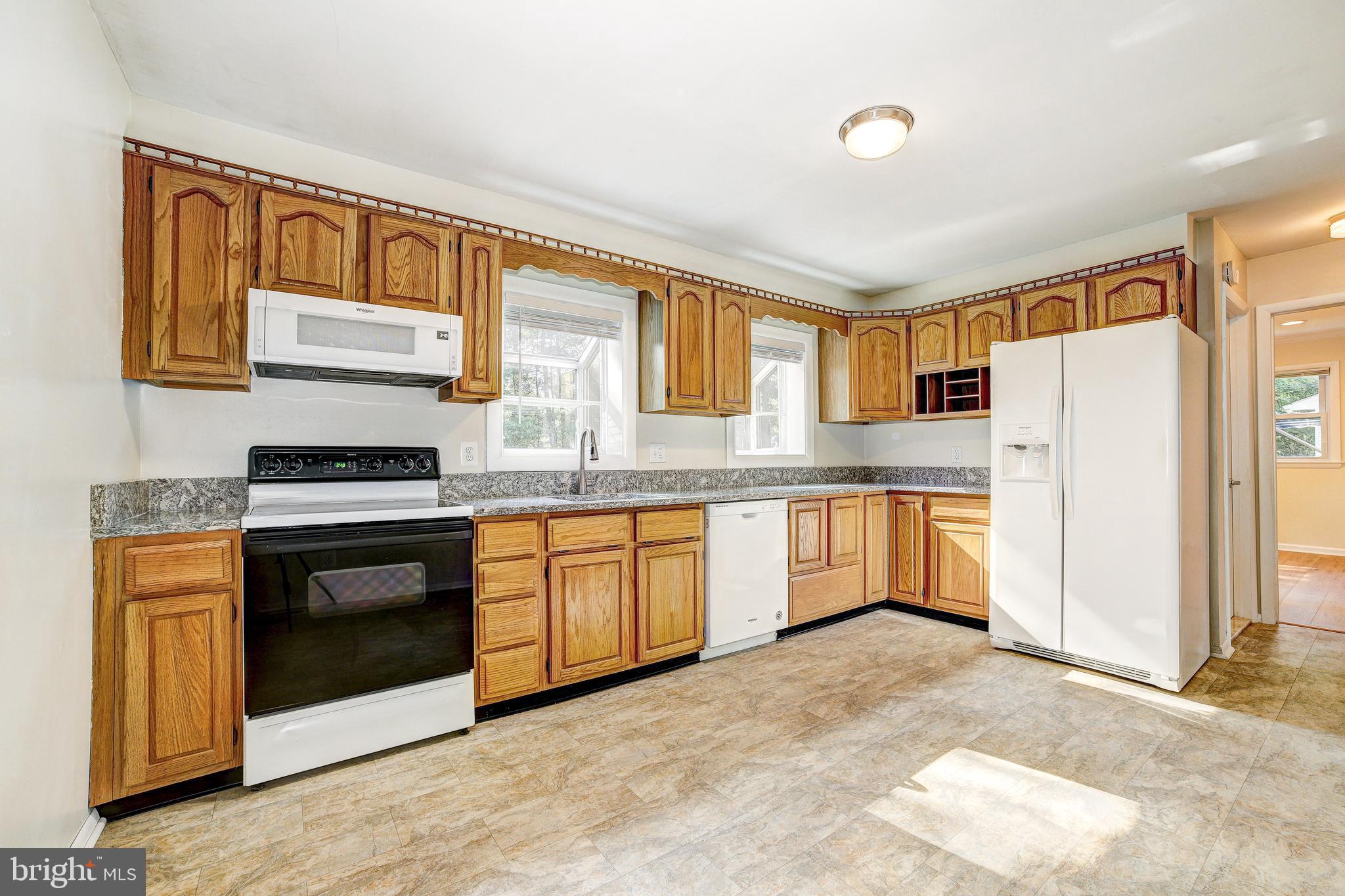 PERRY HALL - Residential