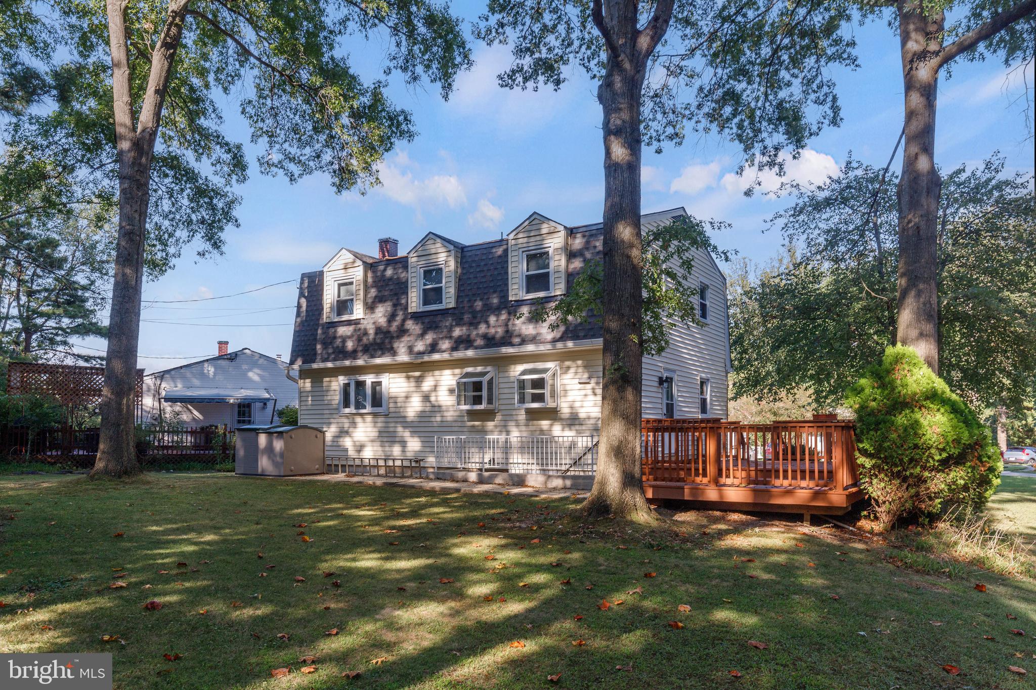 PERRY HALL - Residential