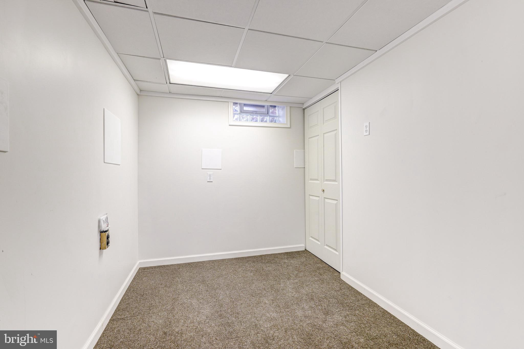 PERRY HALL - Residential