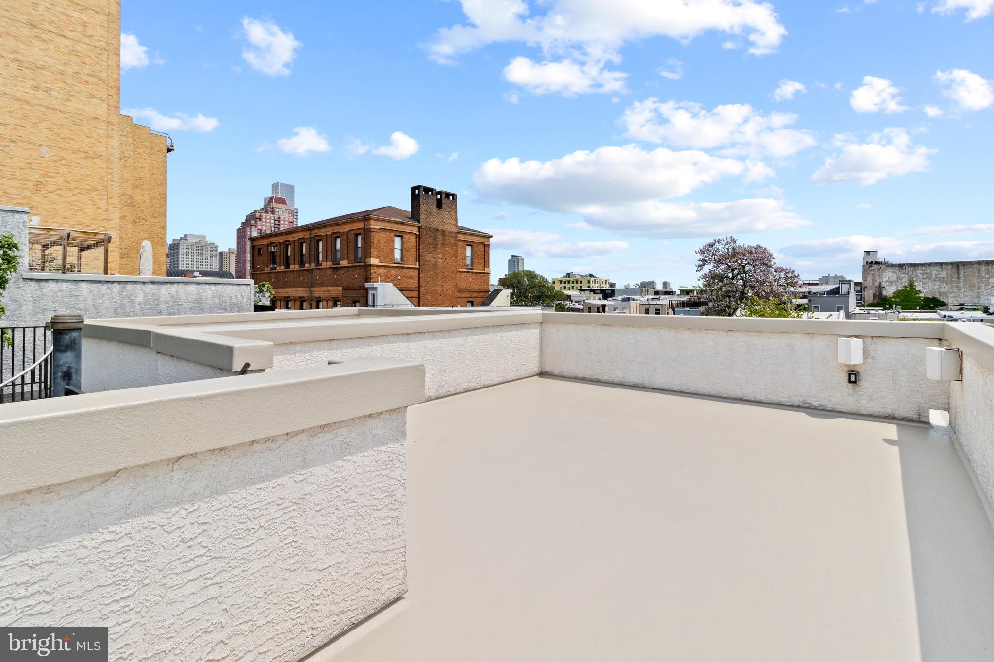 GRADUATE HOSPITAL - Residential