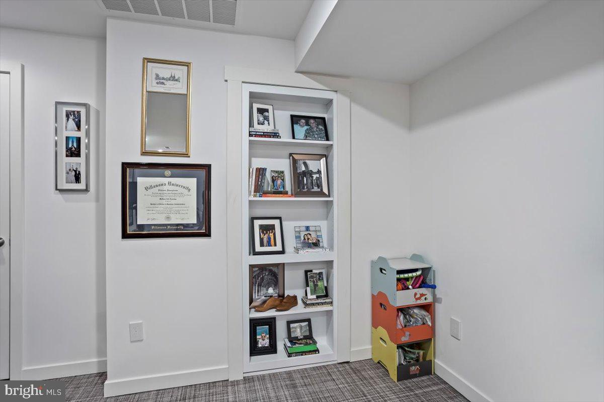 GRADUATE HOSPITAL - Residential