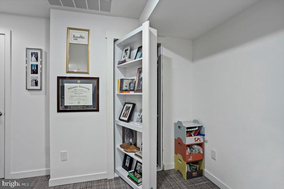 GRADUATE HOSPITAL - Residential