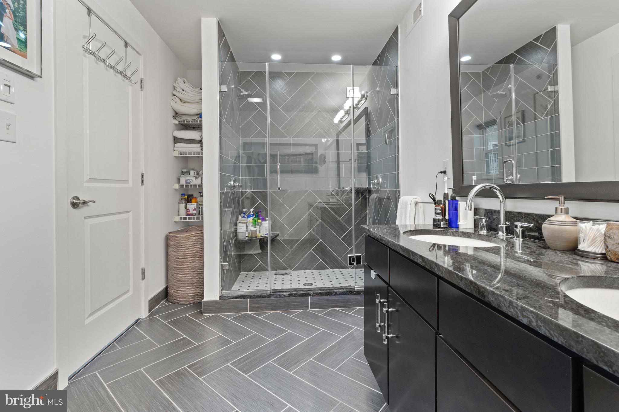 GRADUATE HOSPITAL - Residential