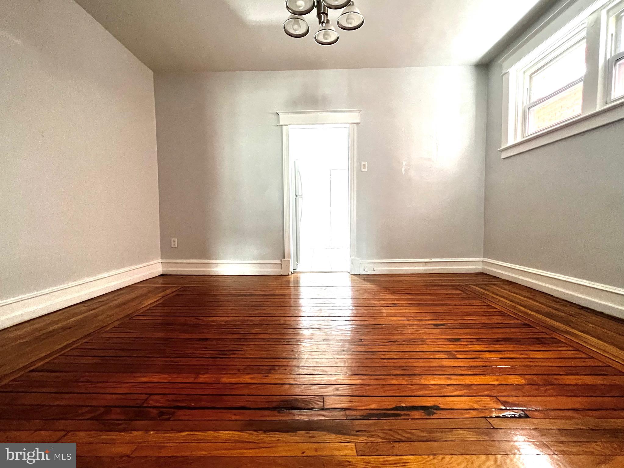 UNIVERSITY CITY - Residential Lease