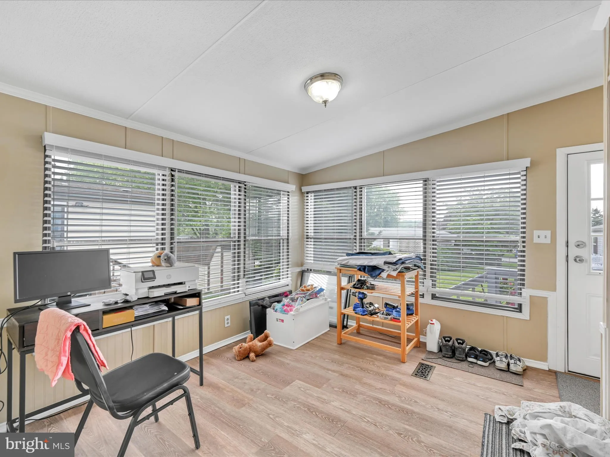 Lancaster, Pennsylvania 17603, United States, 3 Bedrooms Bedrooms, ,2 BathroomsBathrooms,Residential,Pending,139700