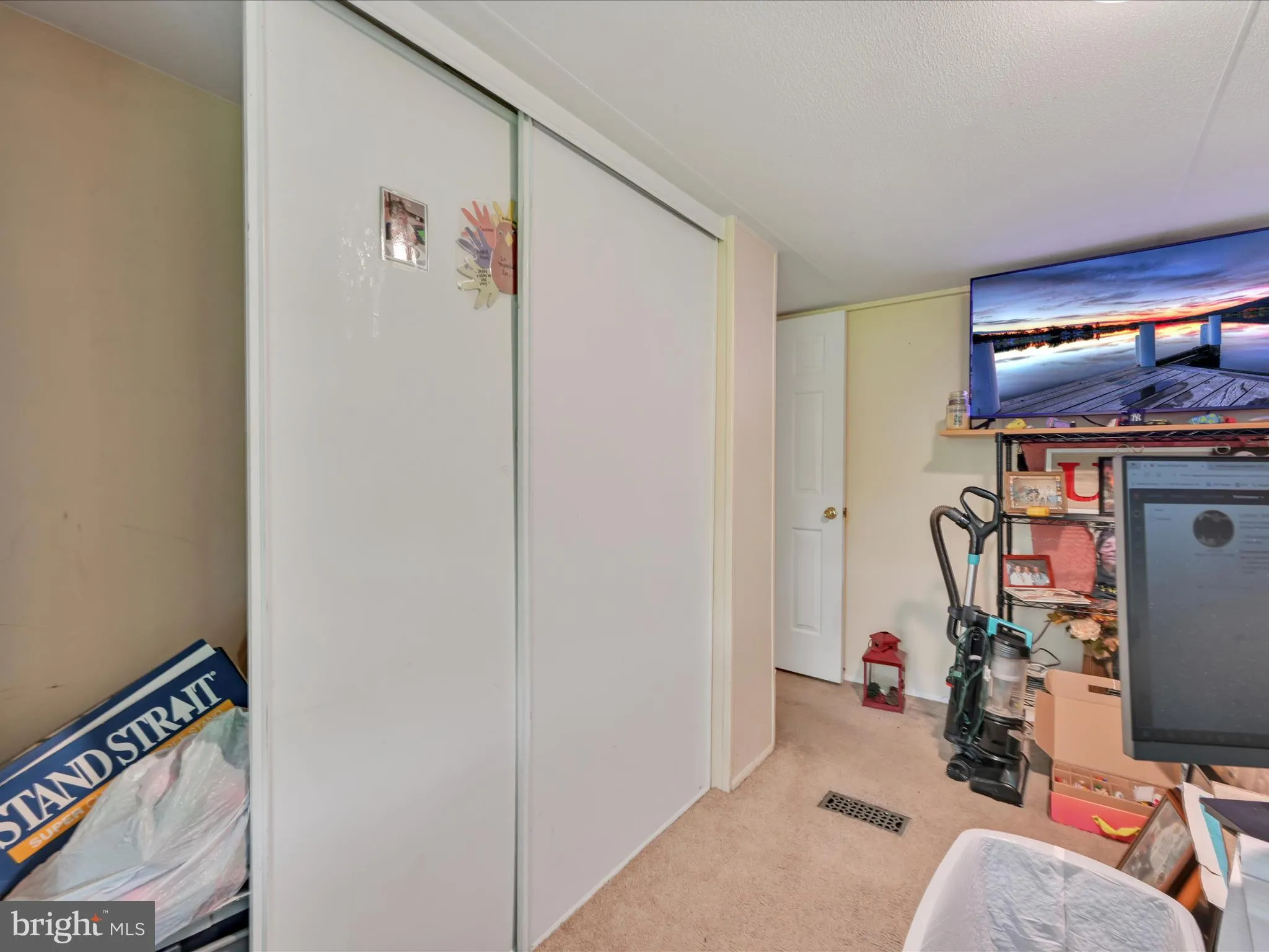 Lancaster, Pennsylvania 17603, United States, 3 Bedrooms Bedrooms, ,2 BathroomsBathrooms,Residential,Pending,139700