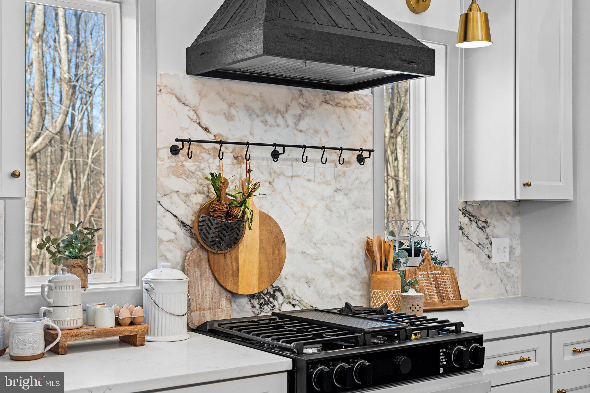 HIGH ACRES - Residential