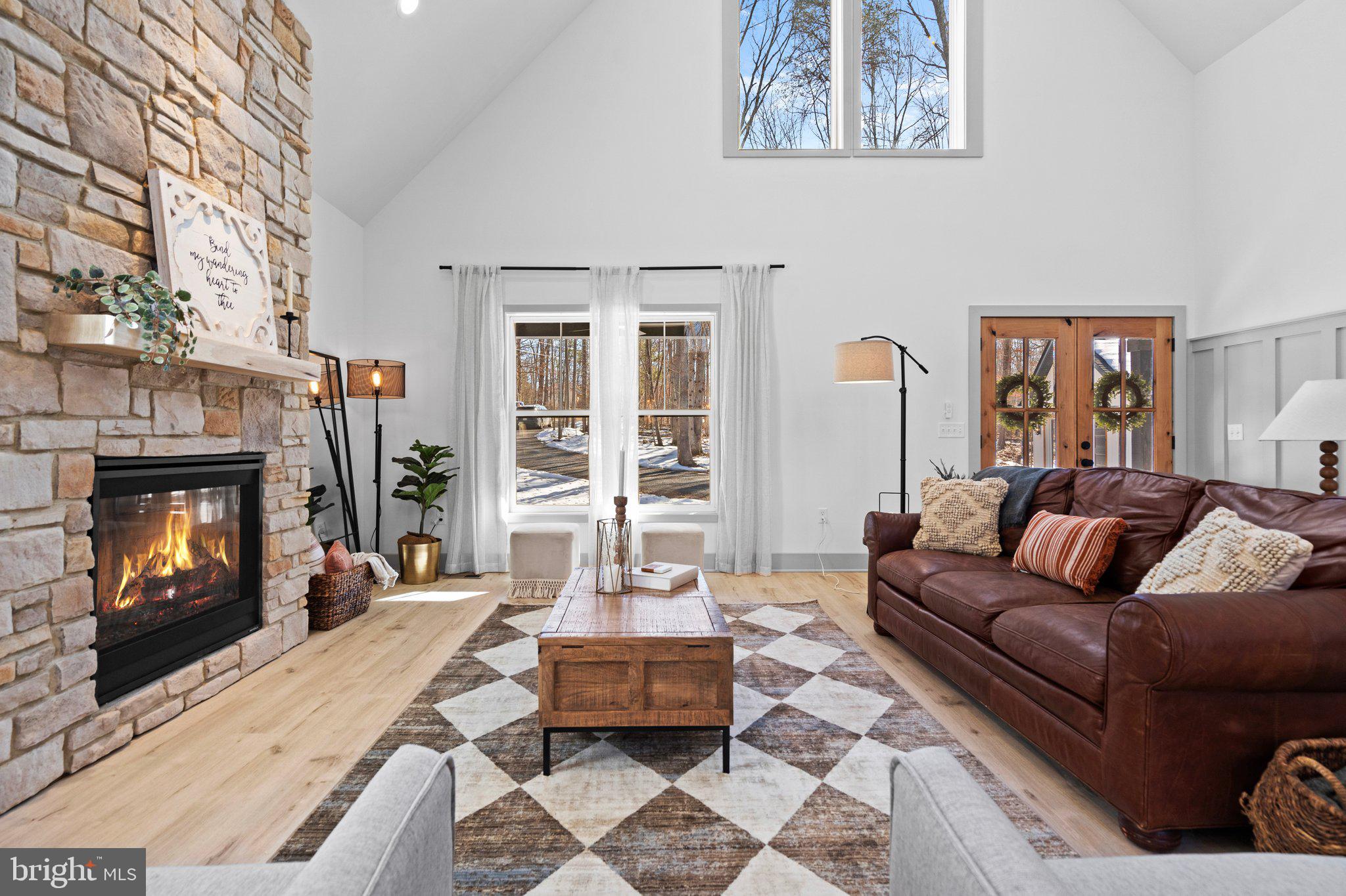 HIGH ACRES - Residential