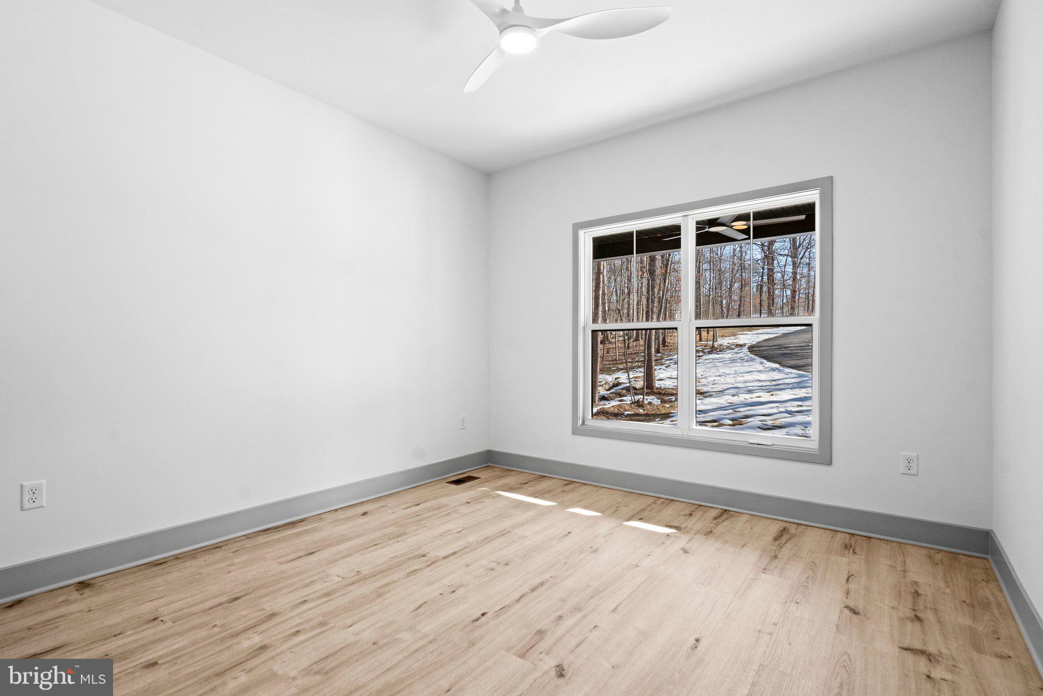 HIGH ACRES - Residential