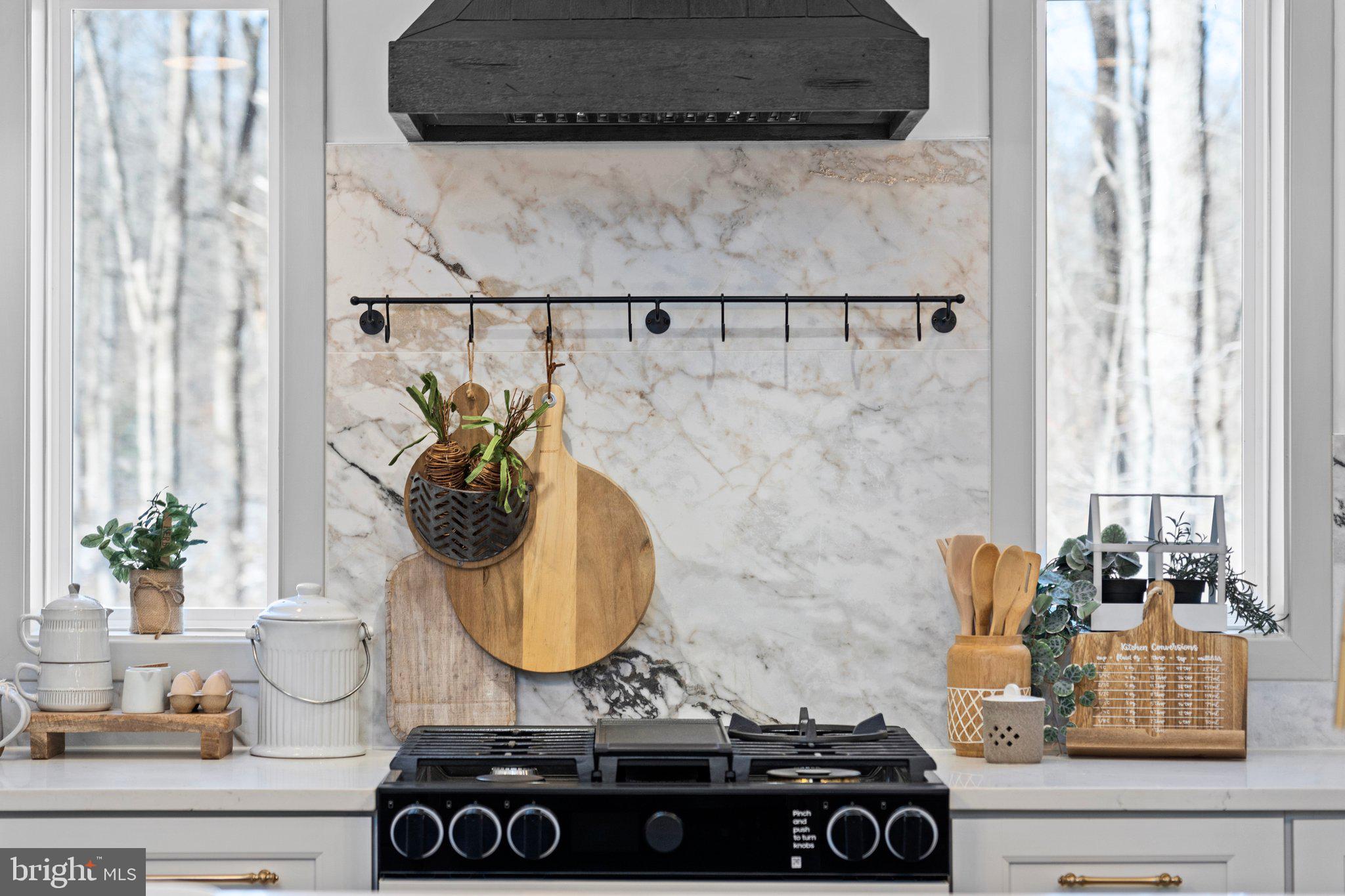 HIGH ACRES - Residential