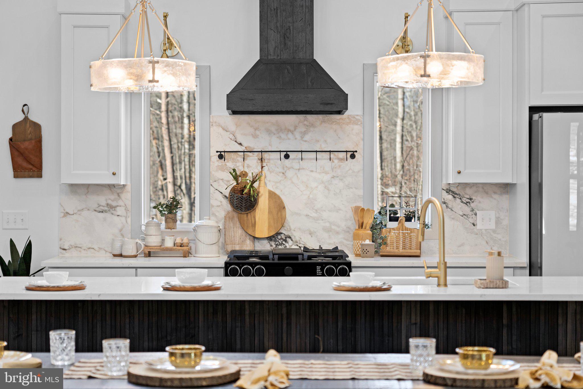 HIGH ACRES - Residential