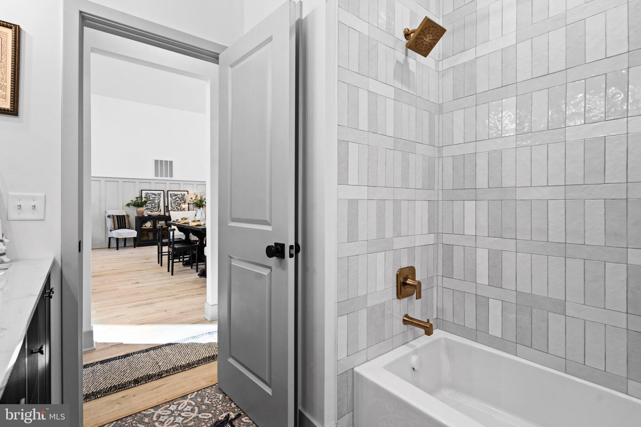 HIGH ACRES - Residential