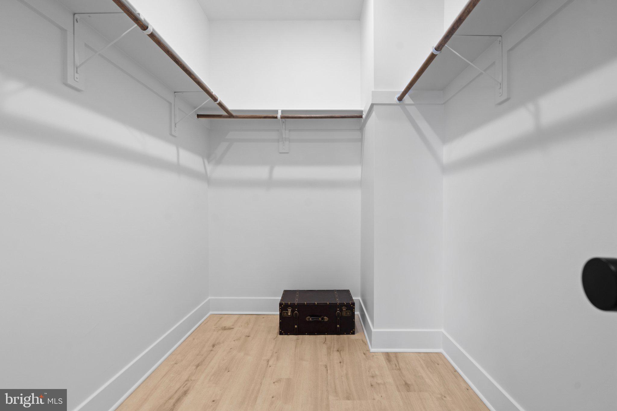 HIGH ACRES - Residential