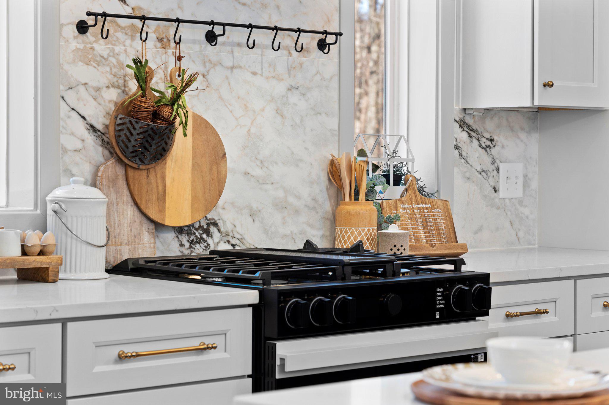 HIGH ACRES - Residential