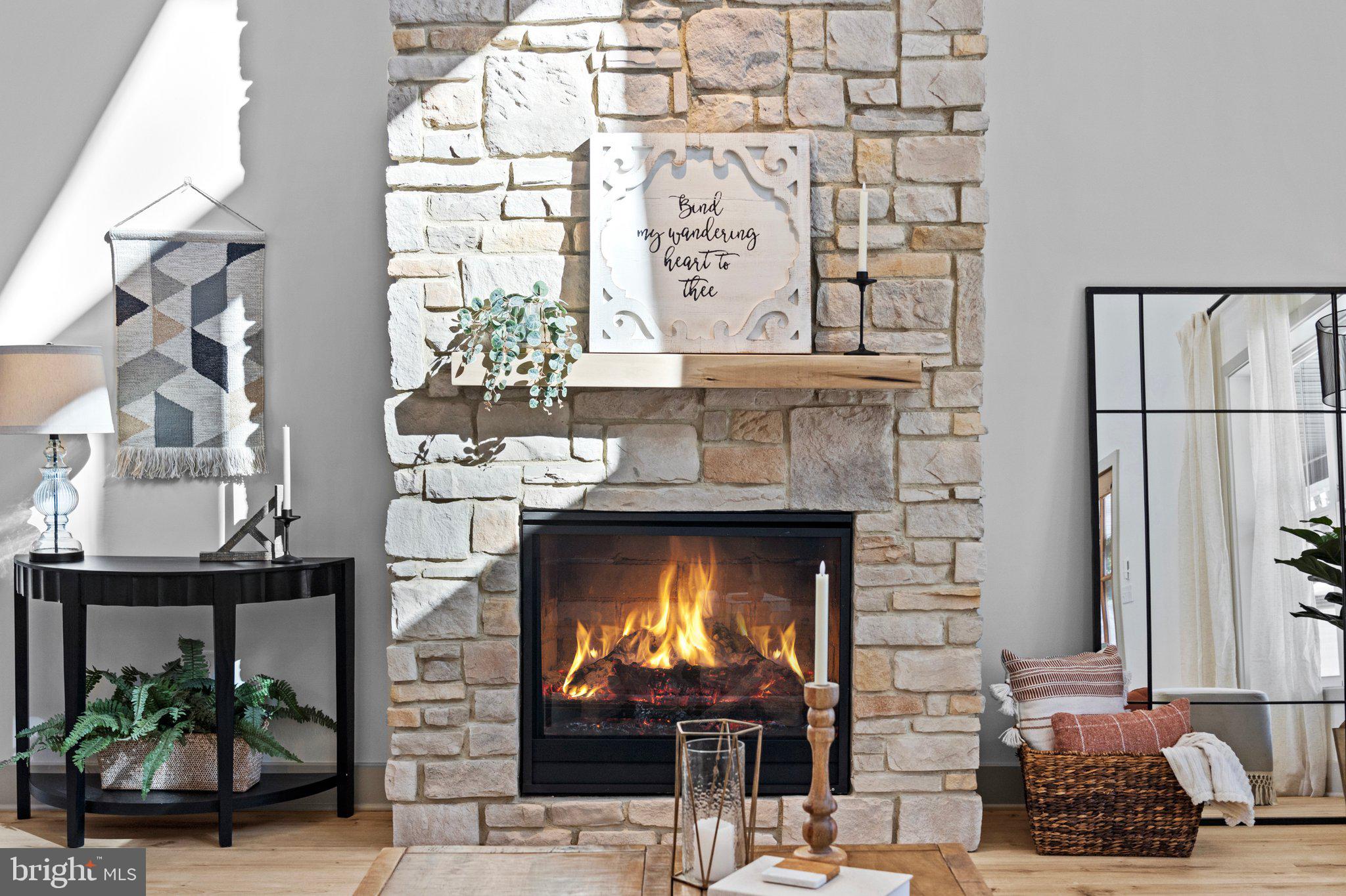 HIGH ACRES - Residential