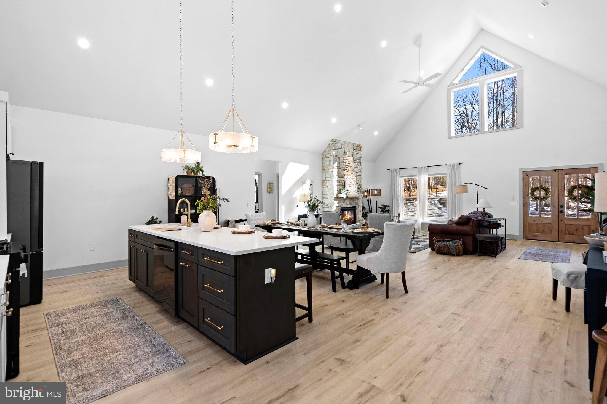 HIGH ACRES - Residential