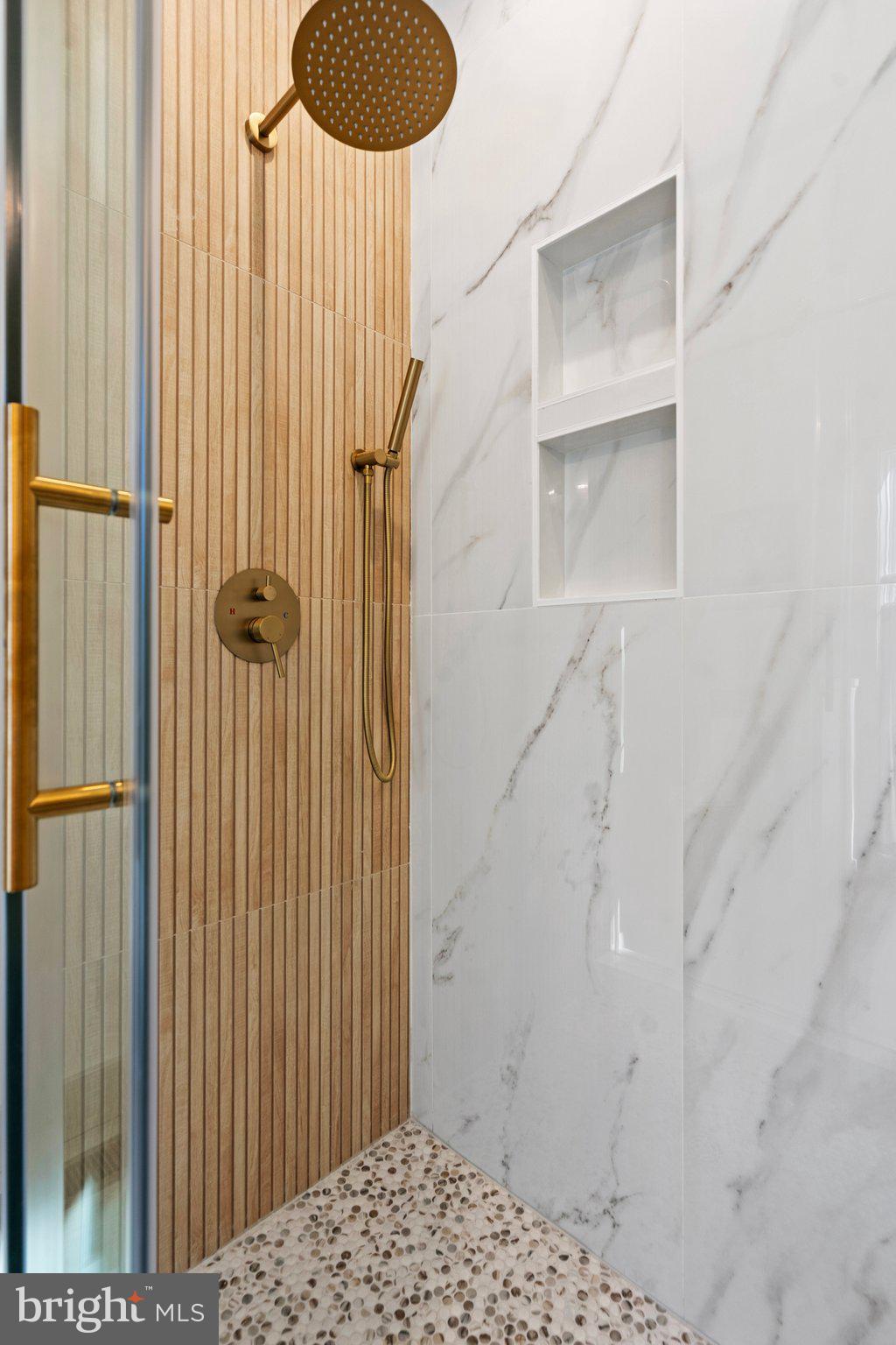 HIGH ACRES - Residential