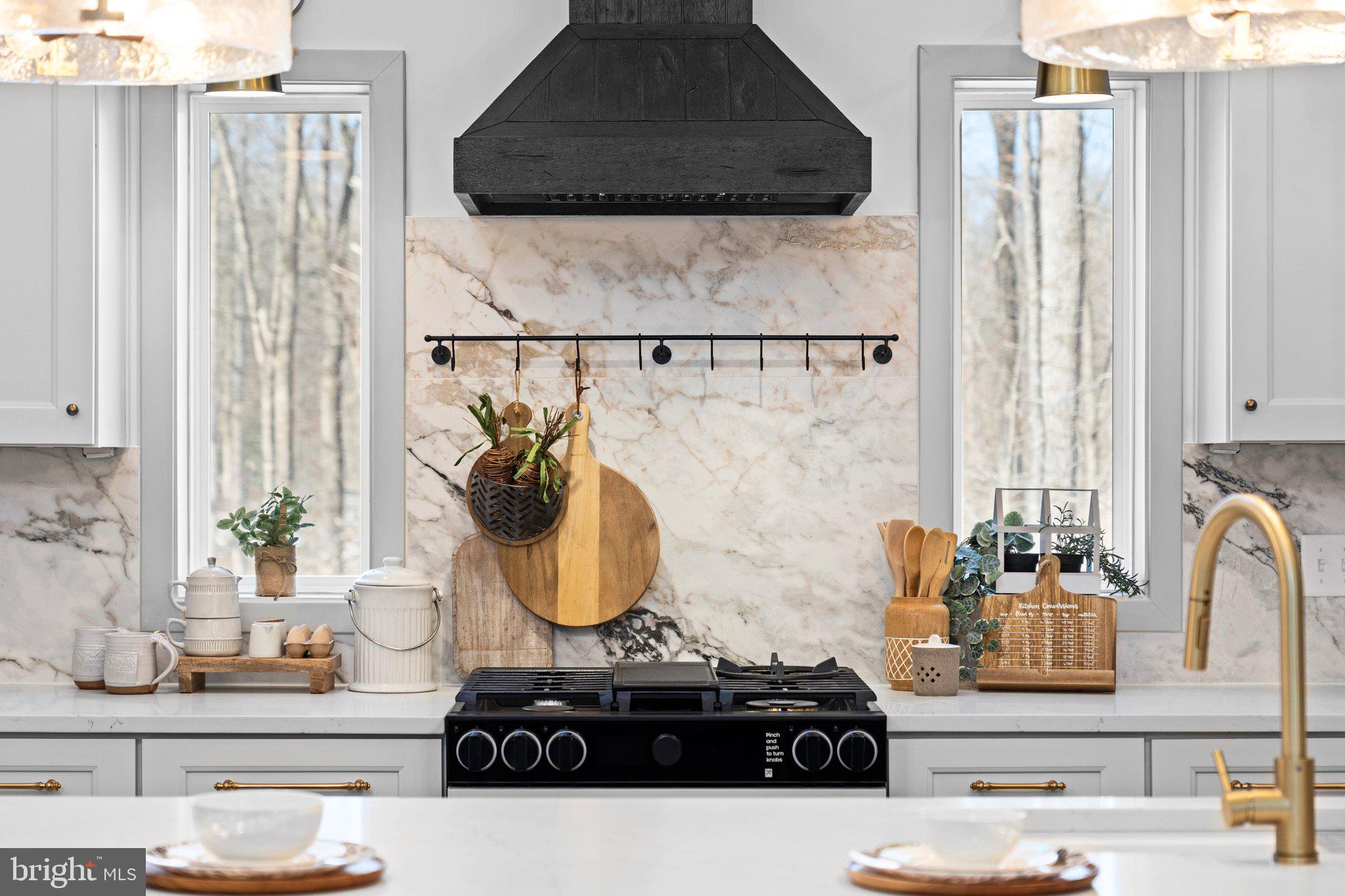 HIGH ACRES - Residential