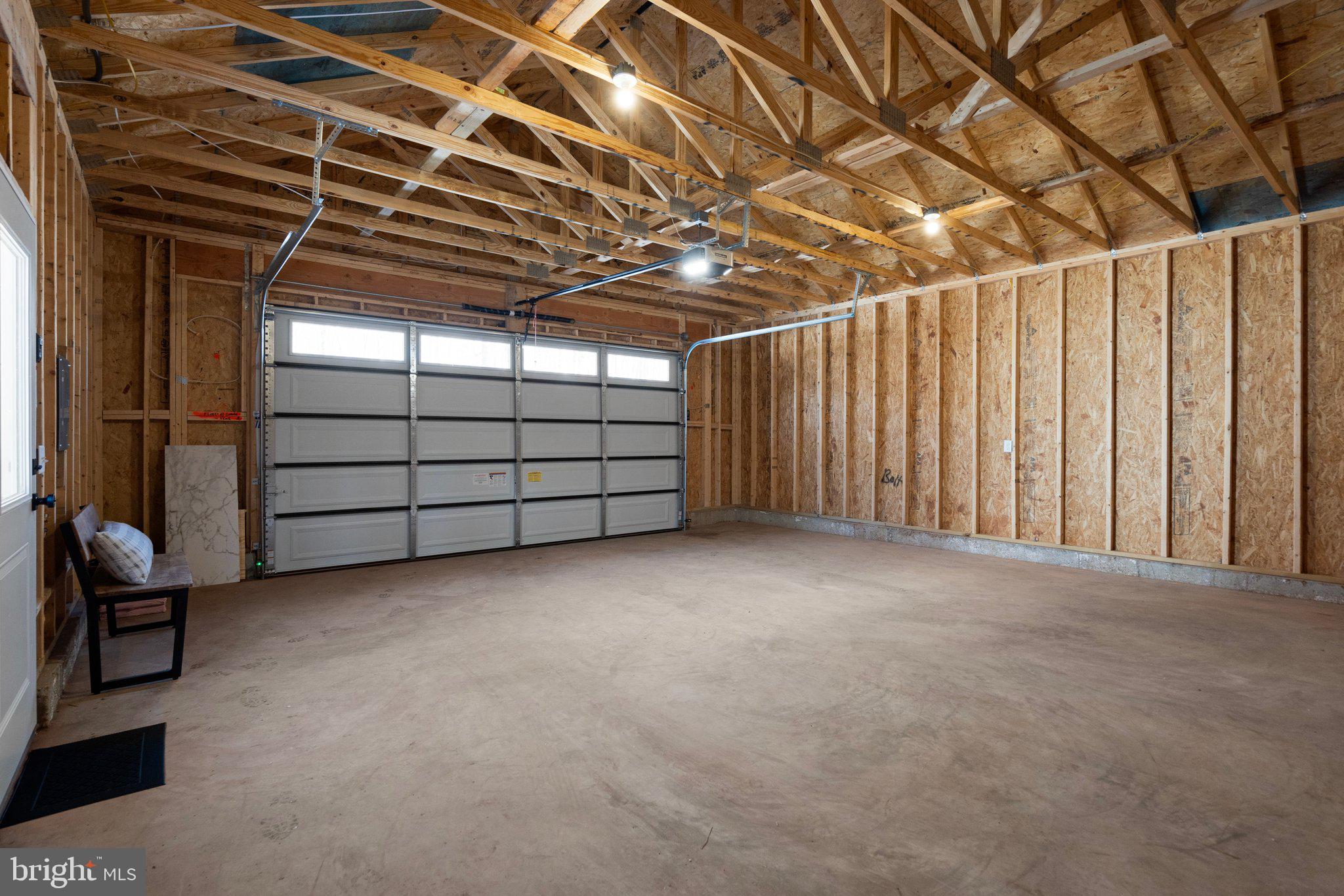 HIGH ACRES - Residential