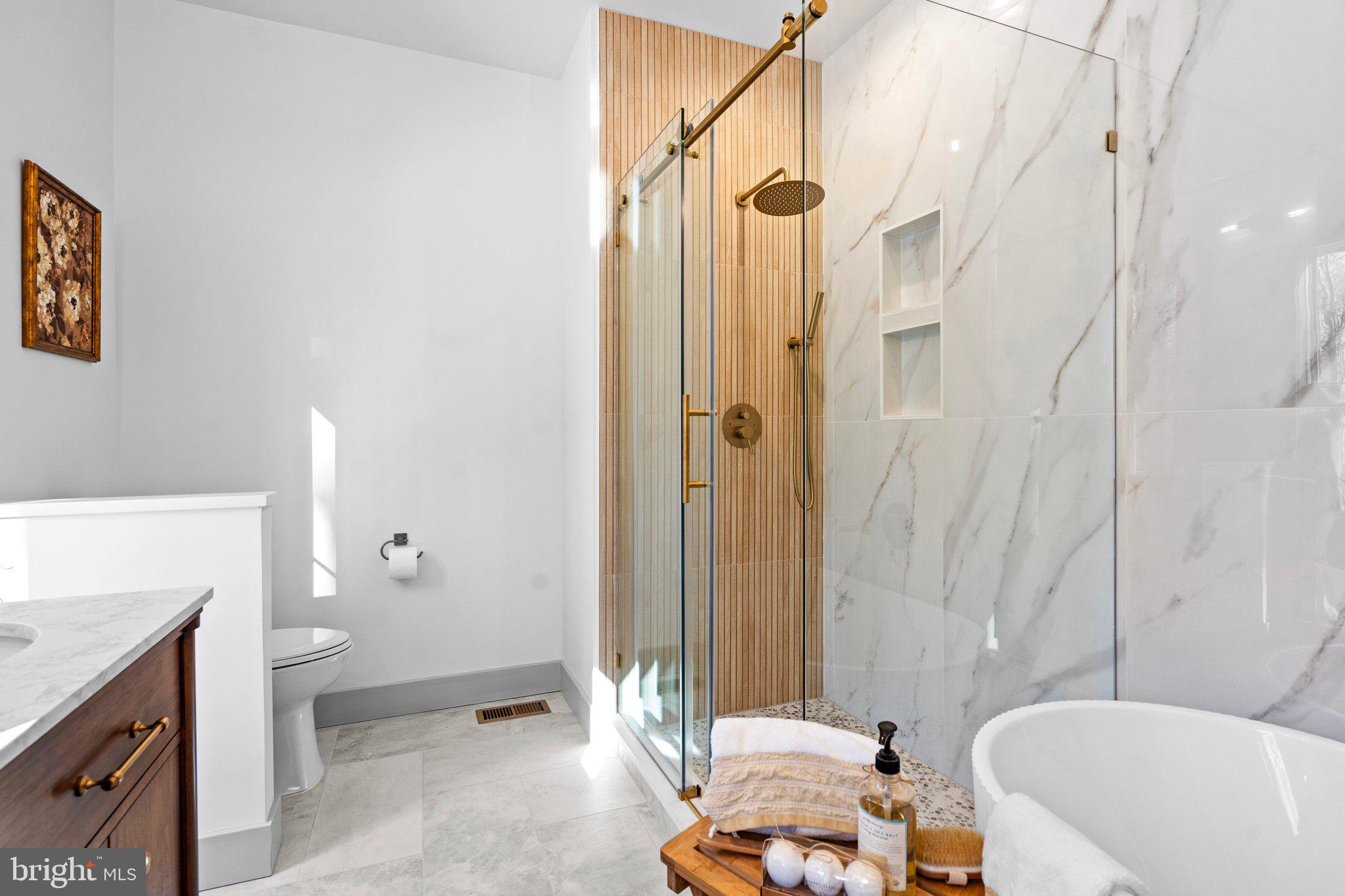 HIGH ACRES - Residential