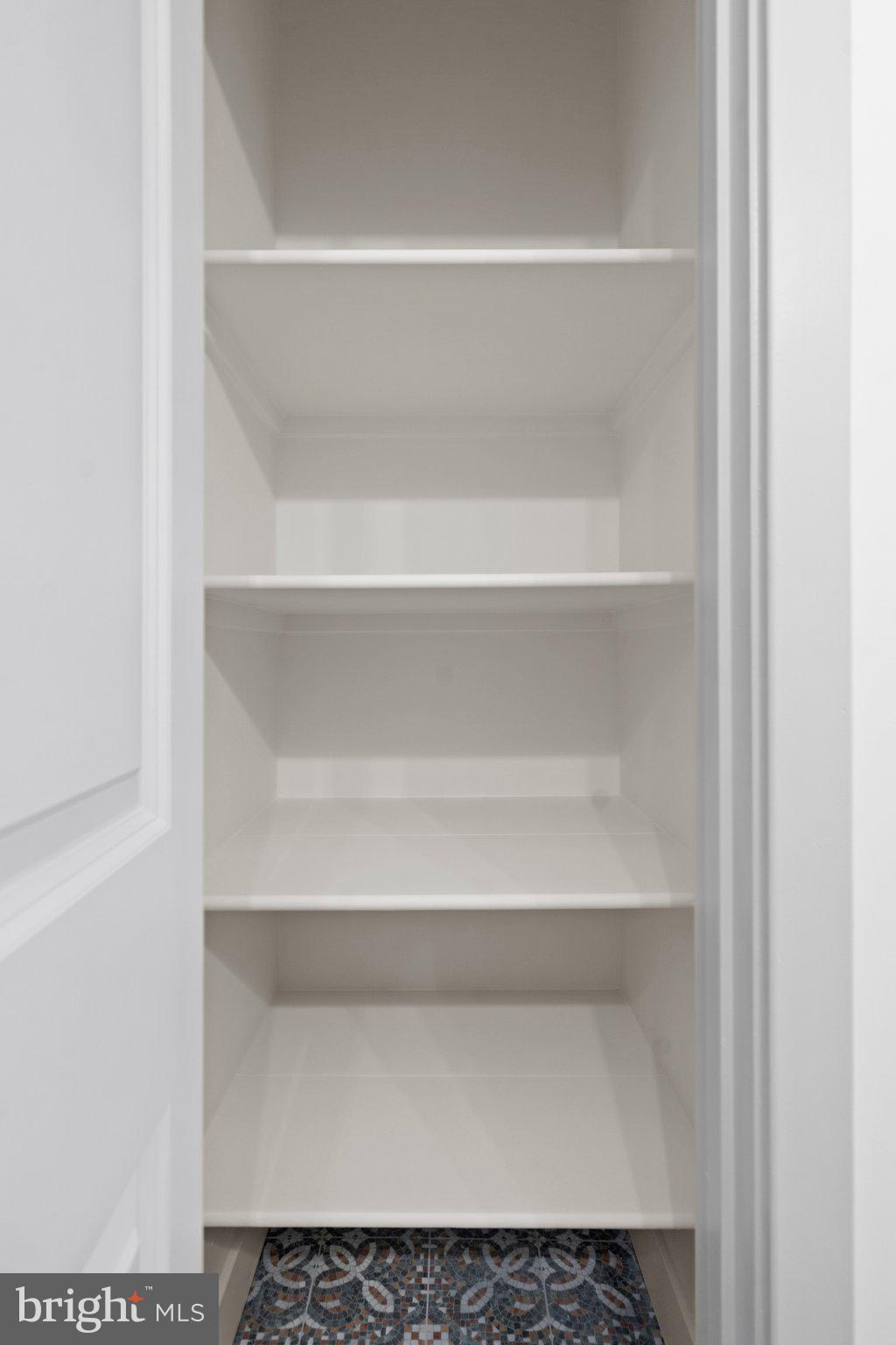 HIGH ACRES - Residential