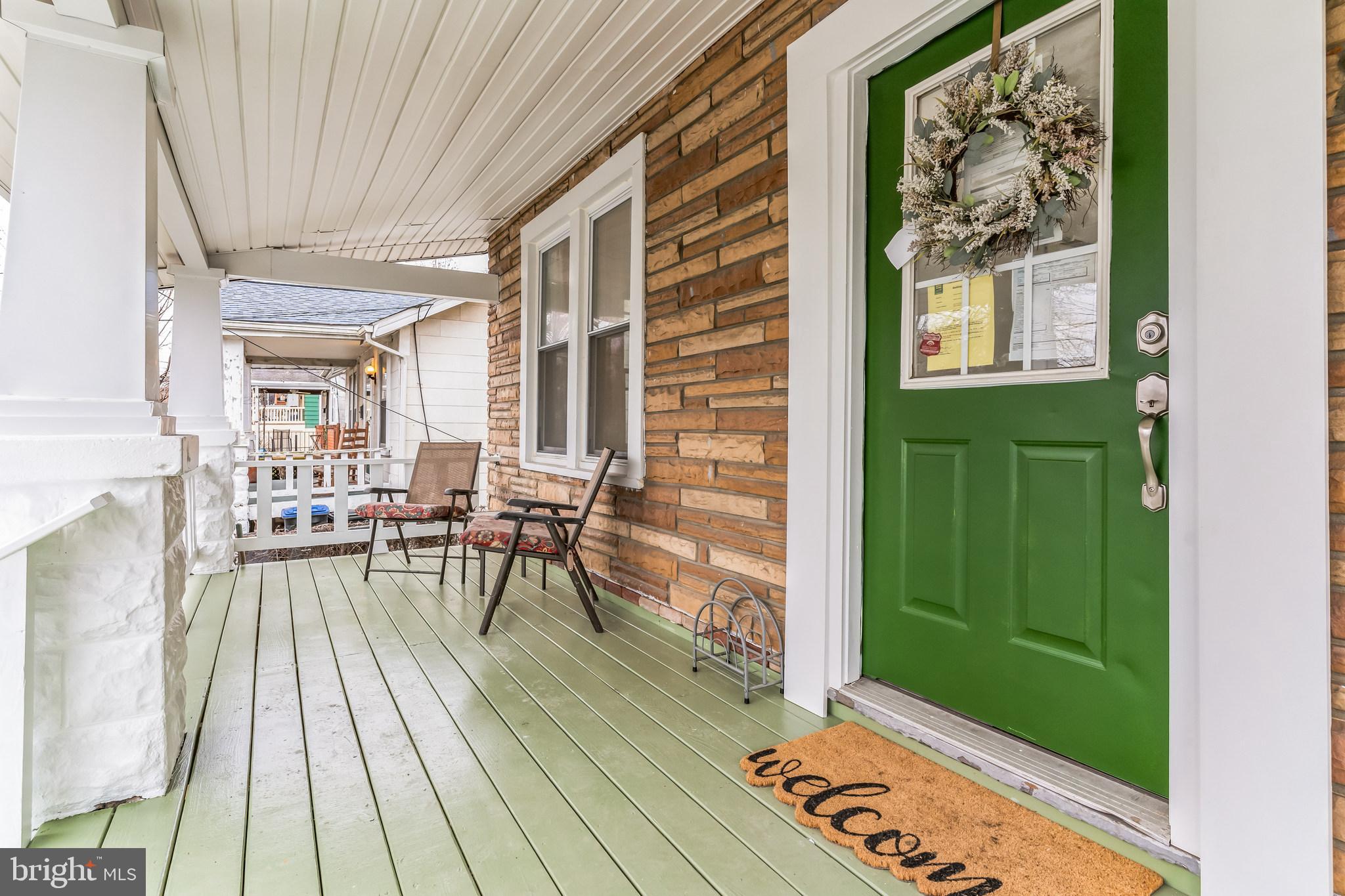 MT RAINIER- RHODE ISL AV - Residential