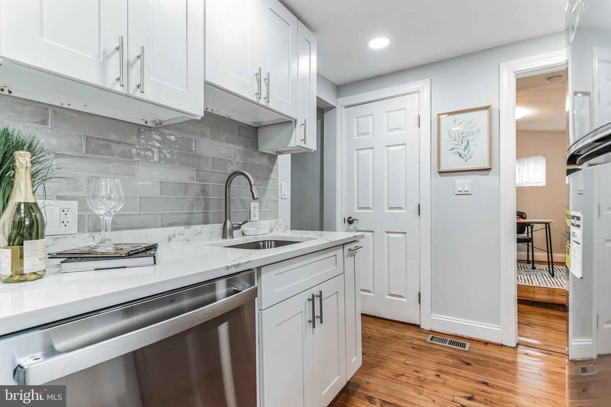 MT RAINIER- RHODE ISL AV - Residential