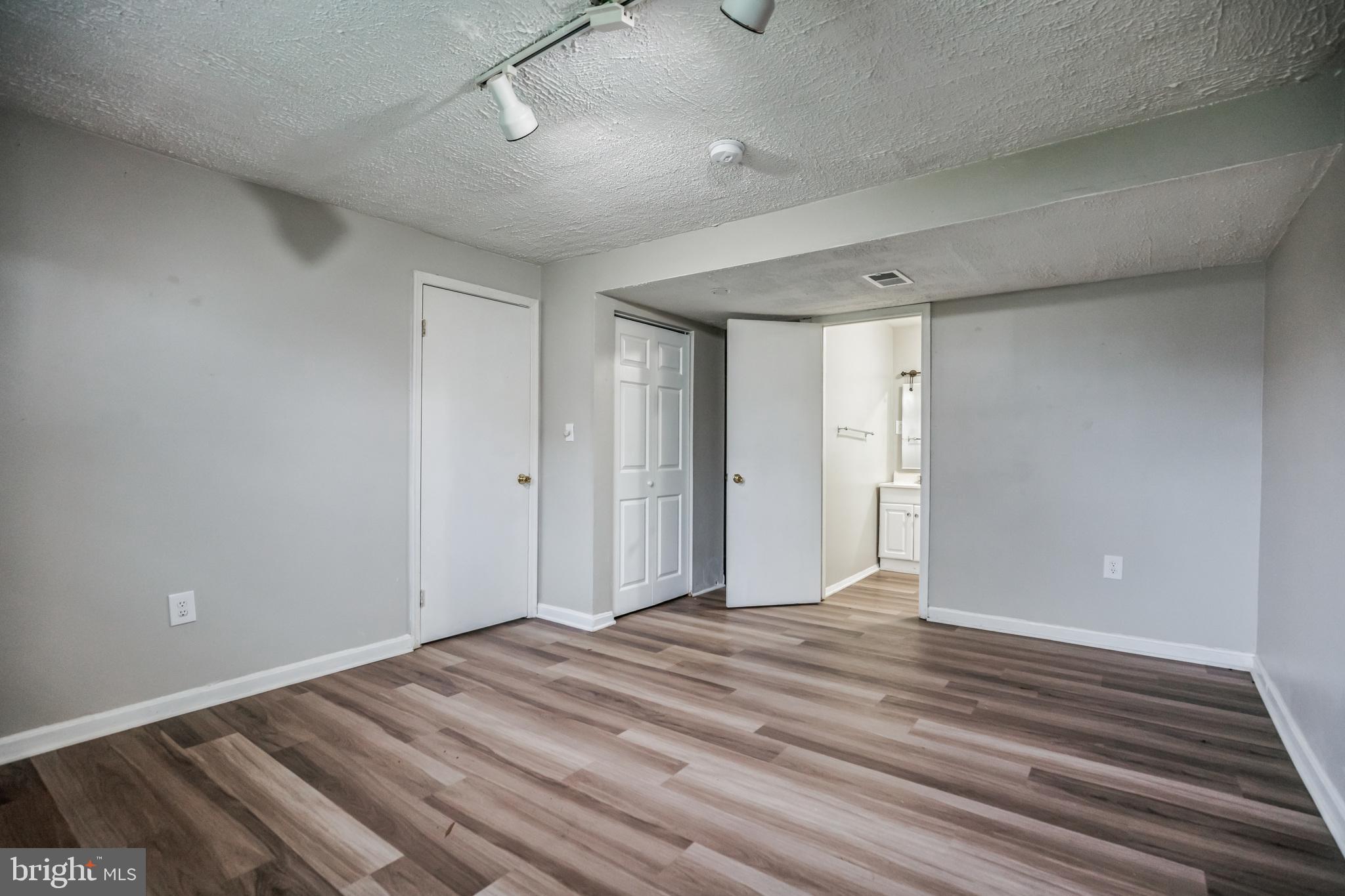 ST CHARLES WAKEFIELD - Residential