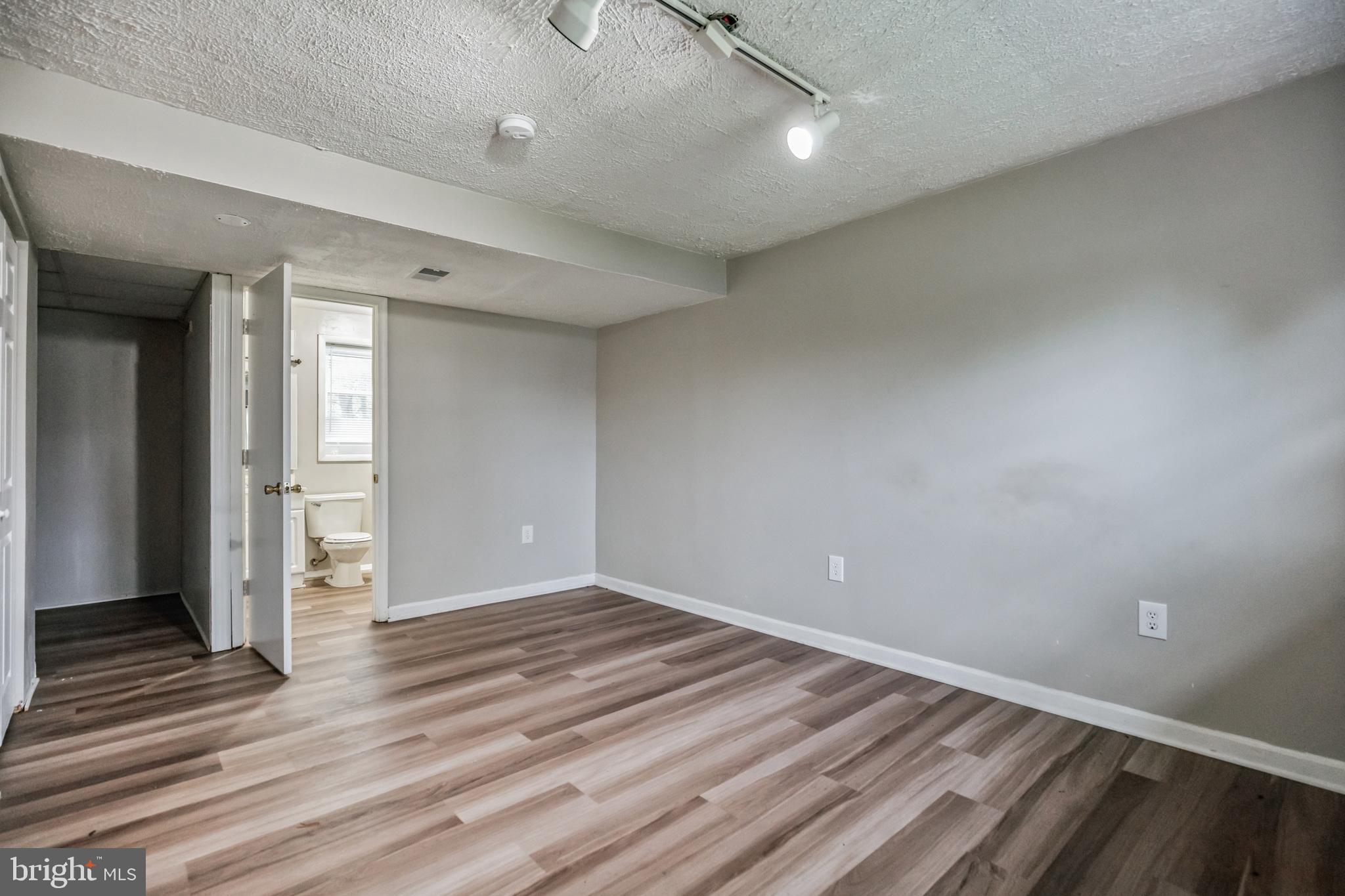 ST CHARLES WAKEFIELD - Residential