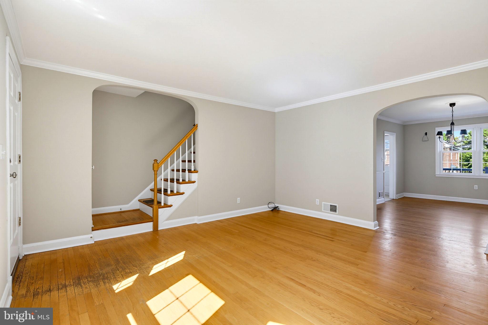 216 STEVENSON LANE